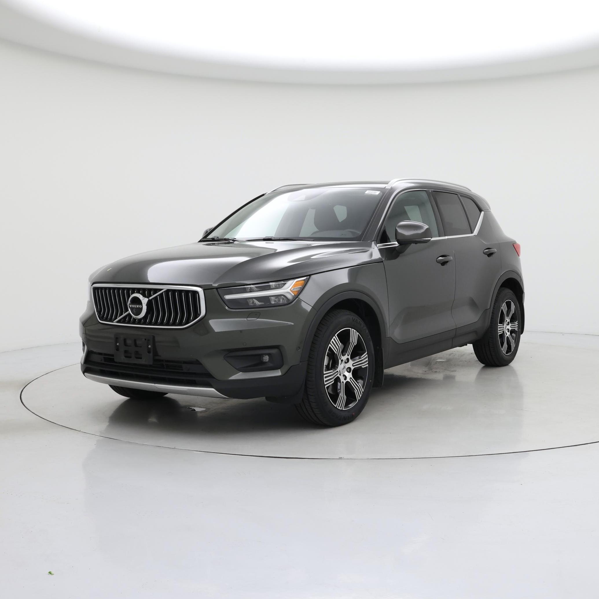 Thumbnail: 2019 Volvo XC40 - 4