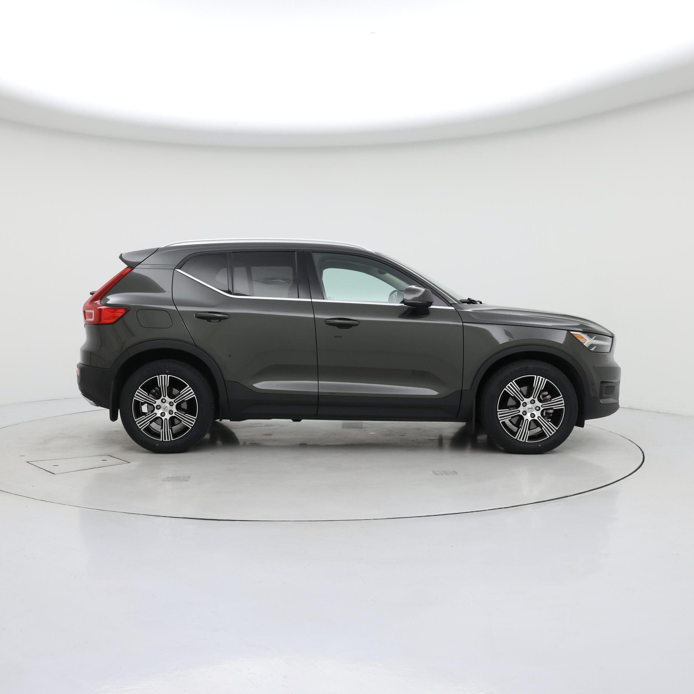 Thumbnail: 2019 Volvo XC40 - 7