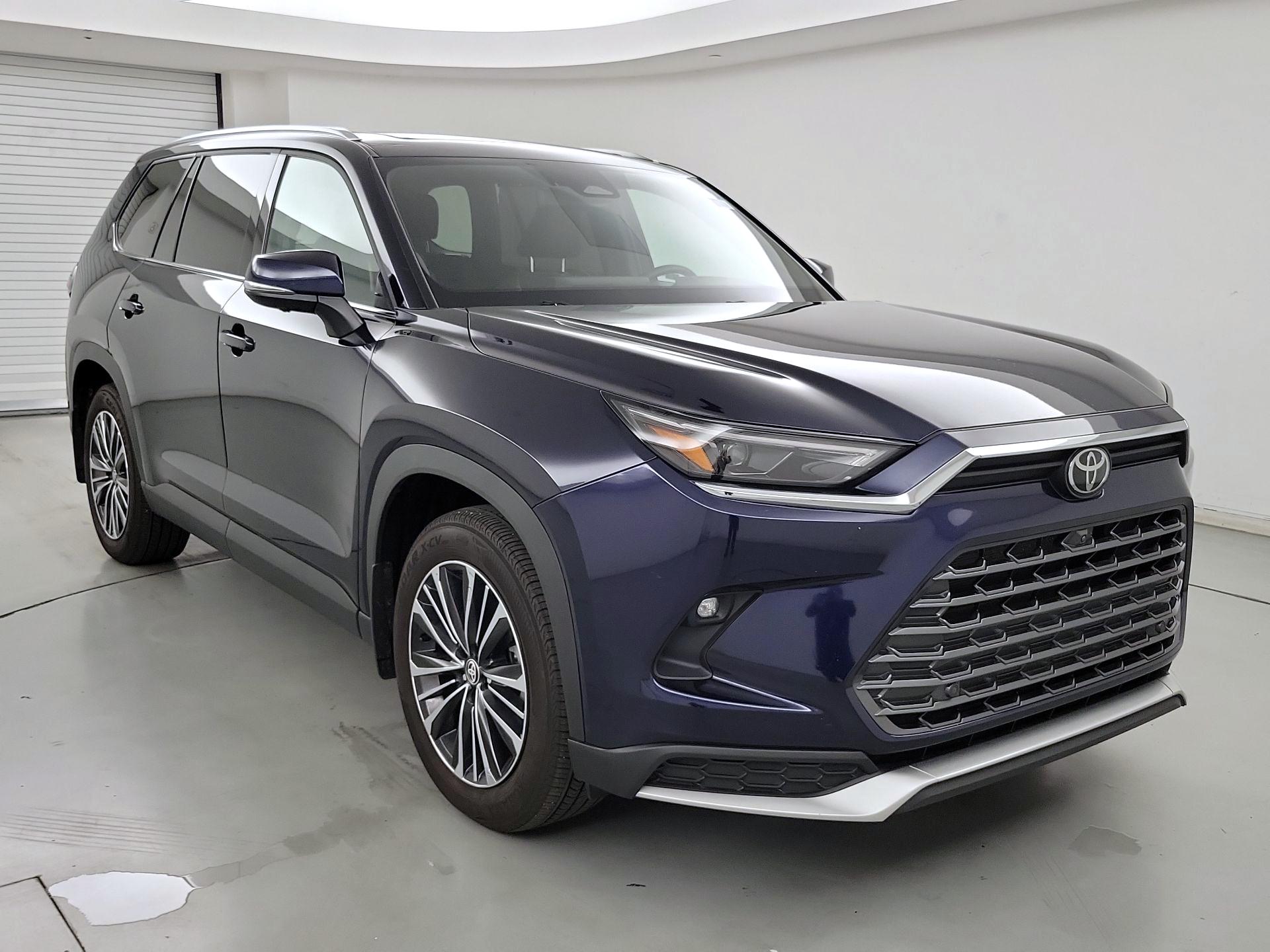 Thumbnail: 2025 Toyota Highlander - 1