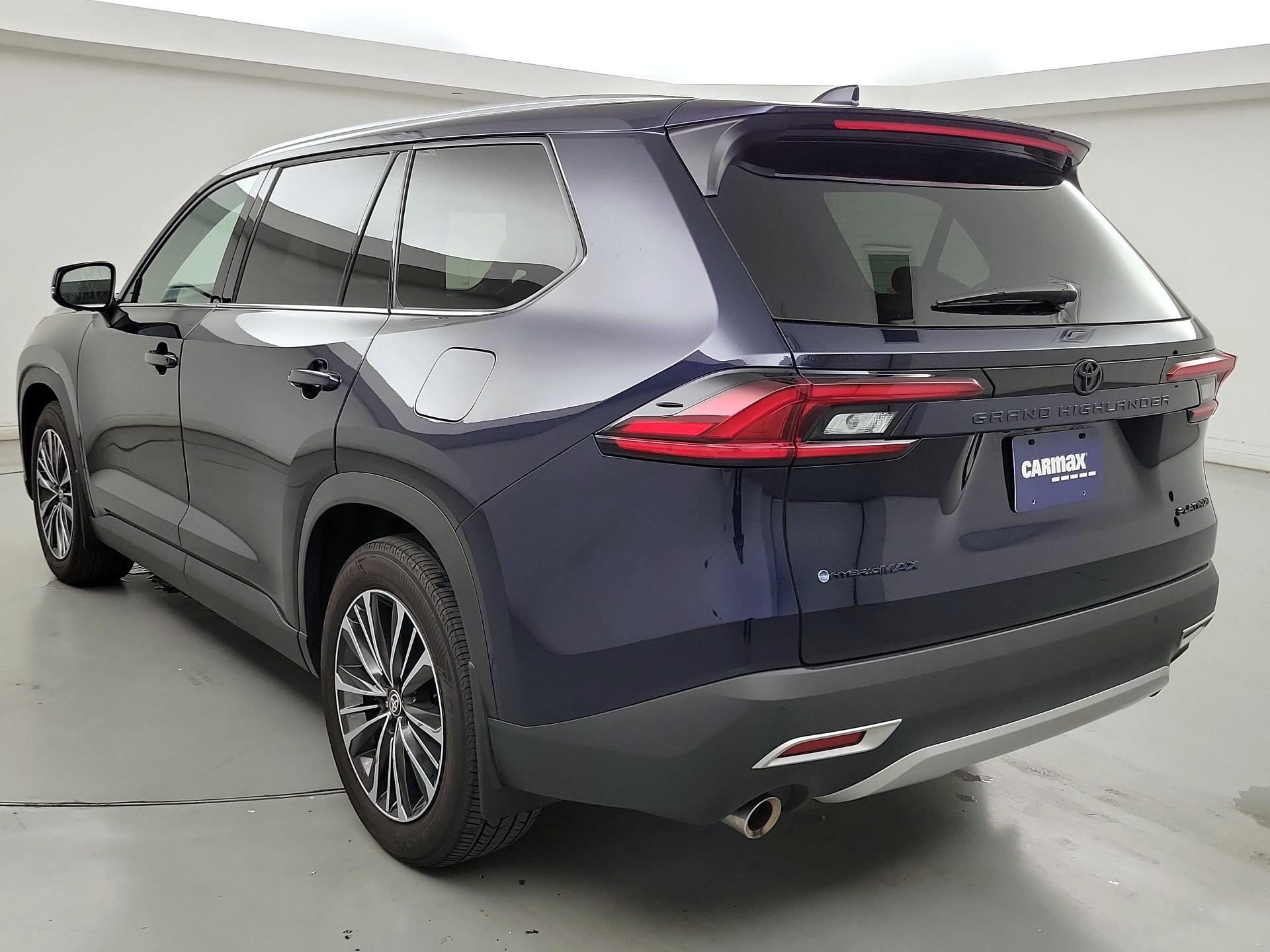 Thumbnail: 2025 Toyota Highlander - 7