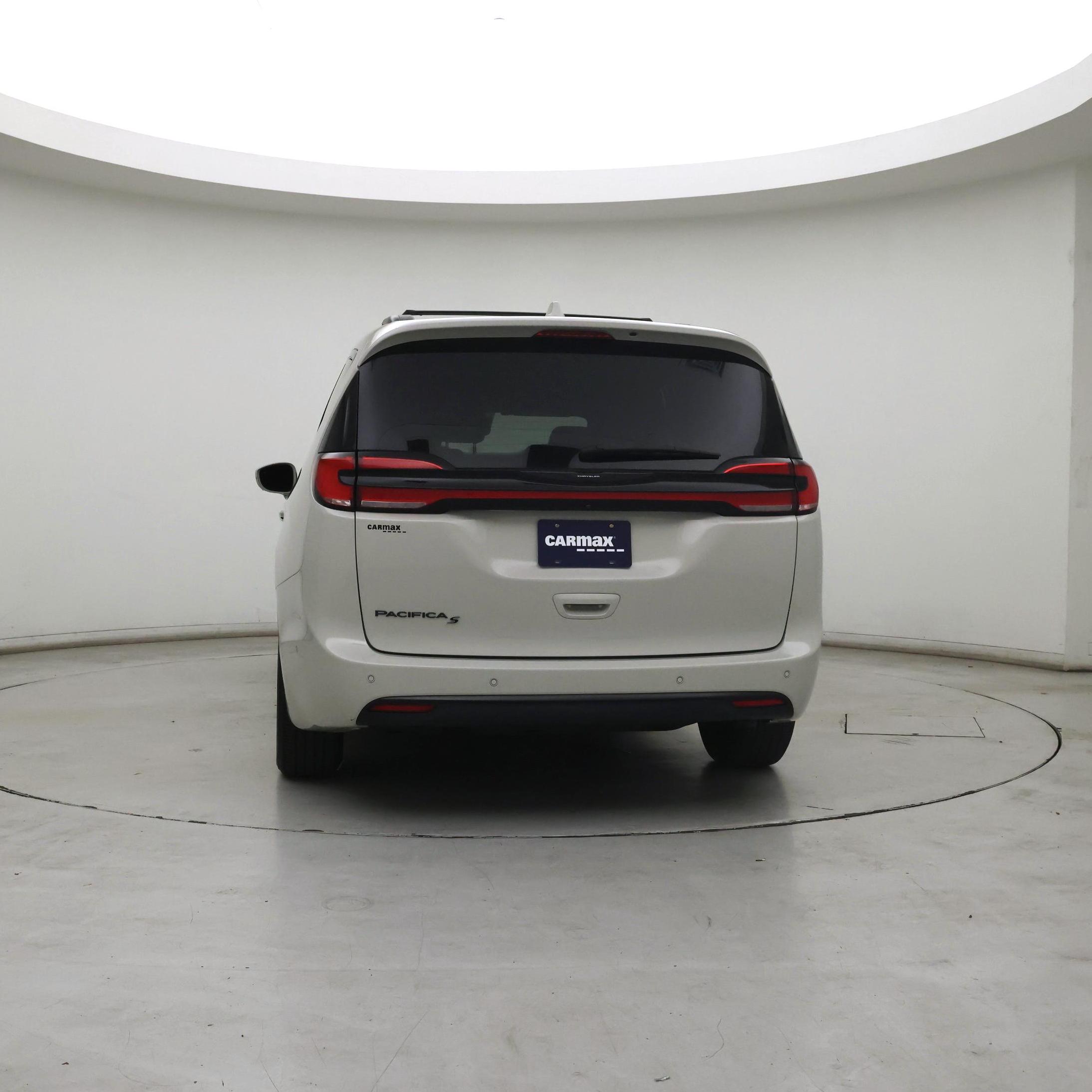 Thumbnail: 2021 Chrysler Pacifica - 6
