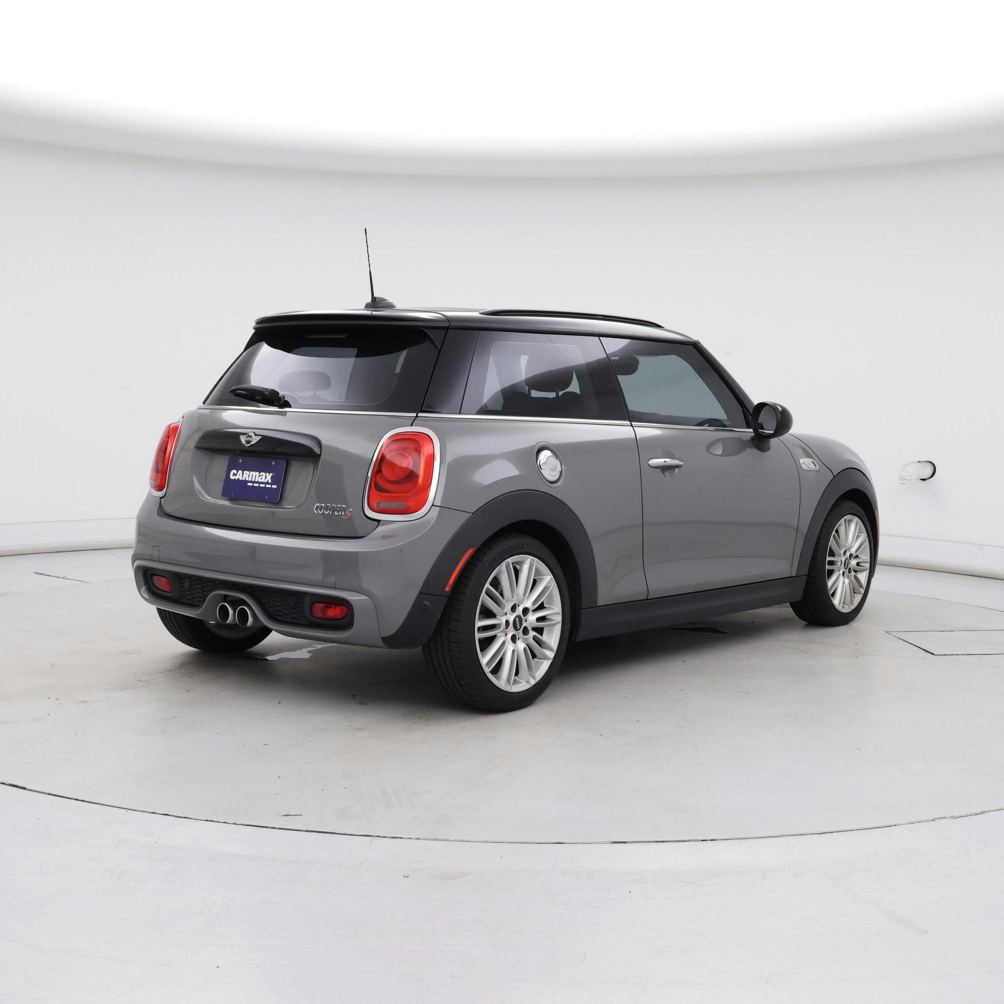Thumbnail: 2017 MINI Cooper Hardtop - 8