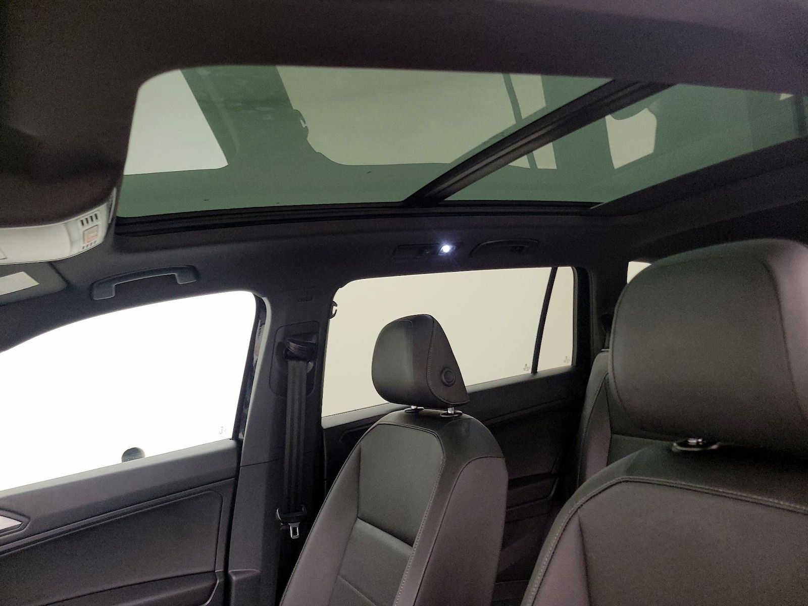 2020 Volkswagen Tiguan SE R-LINE BLACK - Photo 20