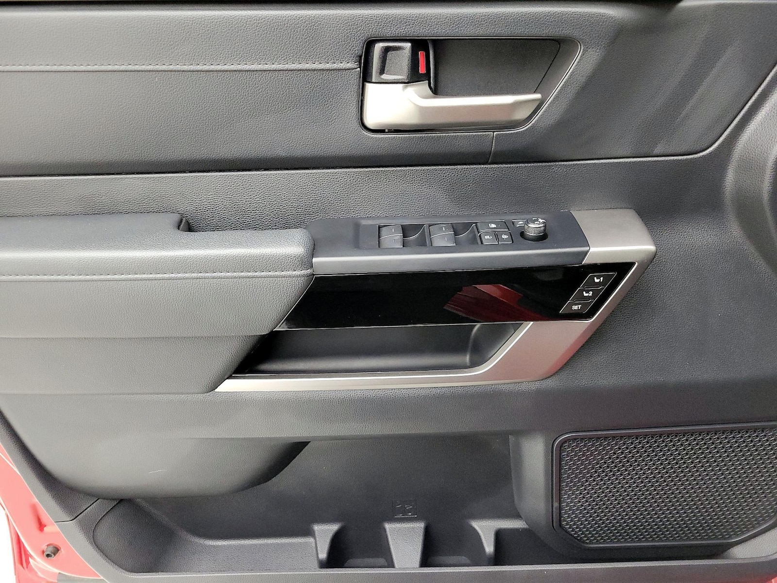2023 Toyota Tundra Limited - Photo 13