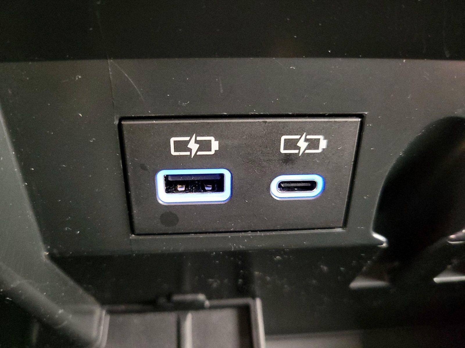 2023 Toyota Tundra Limited - Photo 19