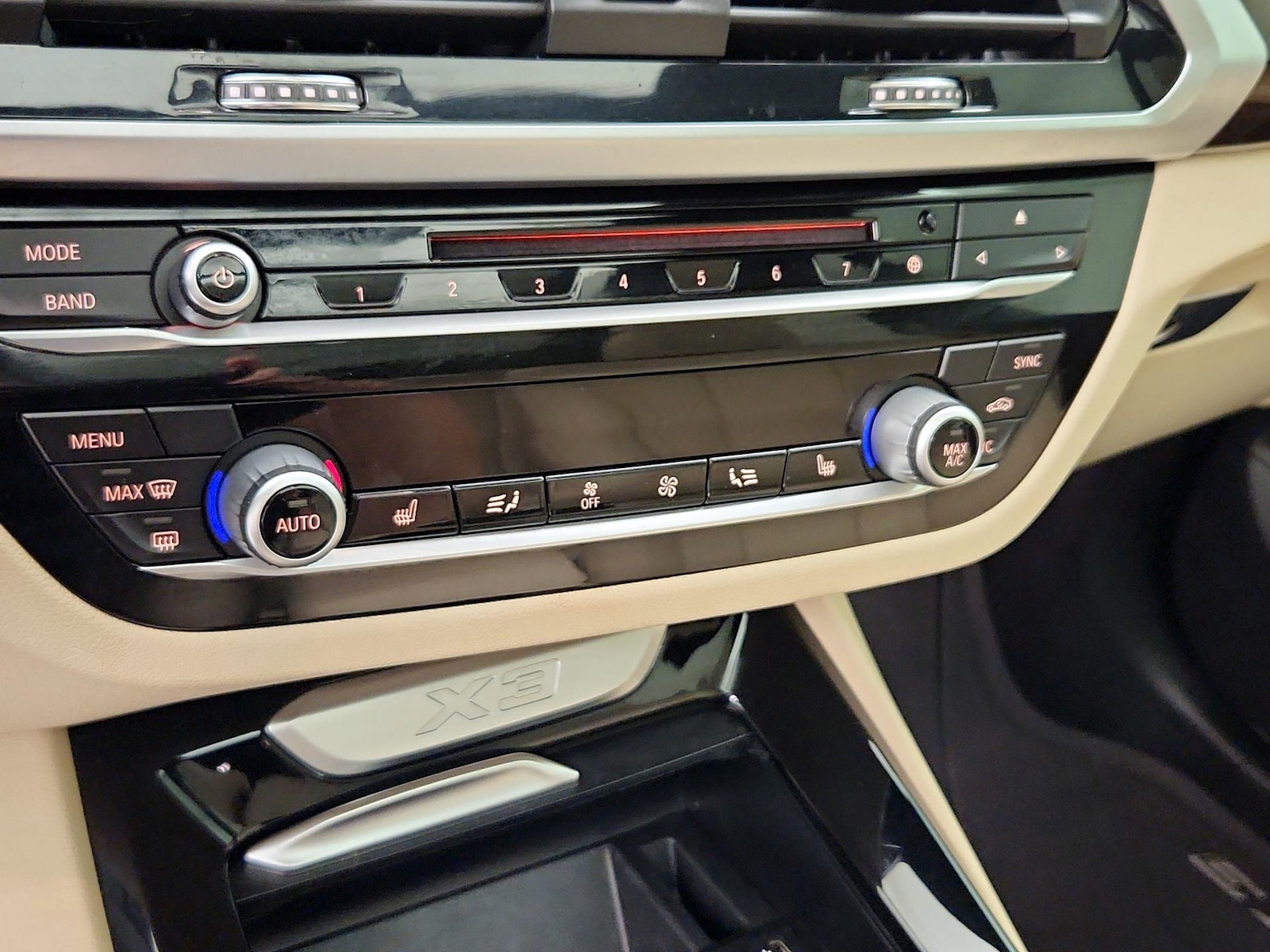 2019 BMW X3 30i - Photo 18