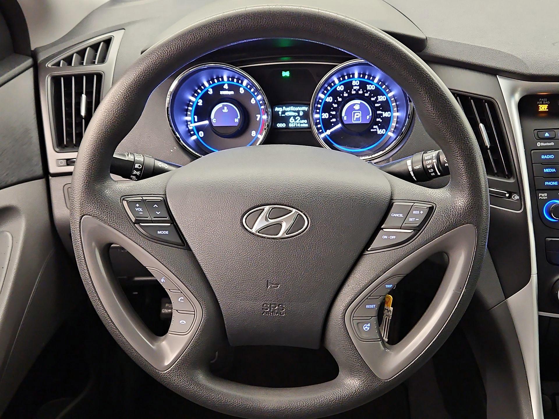 Thumbnail: 2014 Hyundai Sonata - 10