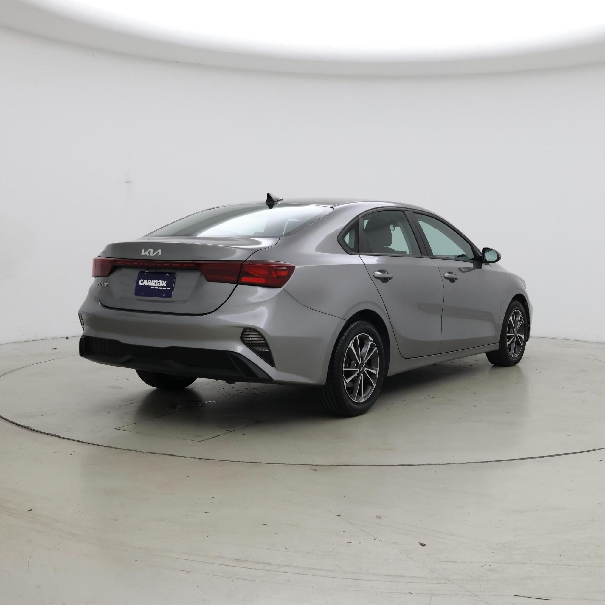 Thumbnail: 2022 Kia Forte - 8