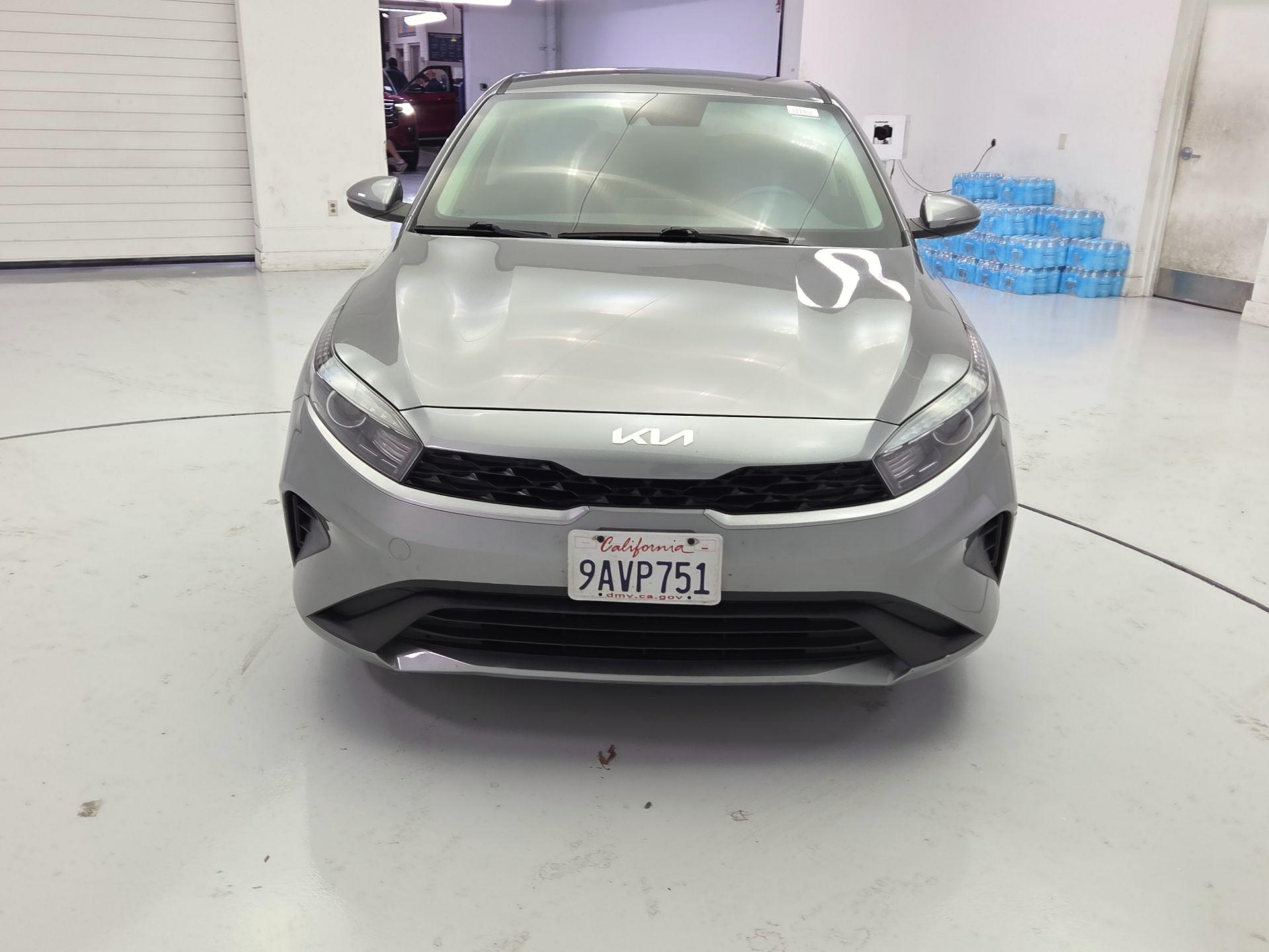 Thumbnail: 2022 Kia Forte - 2