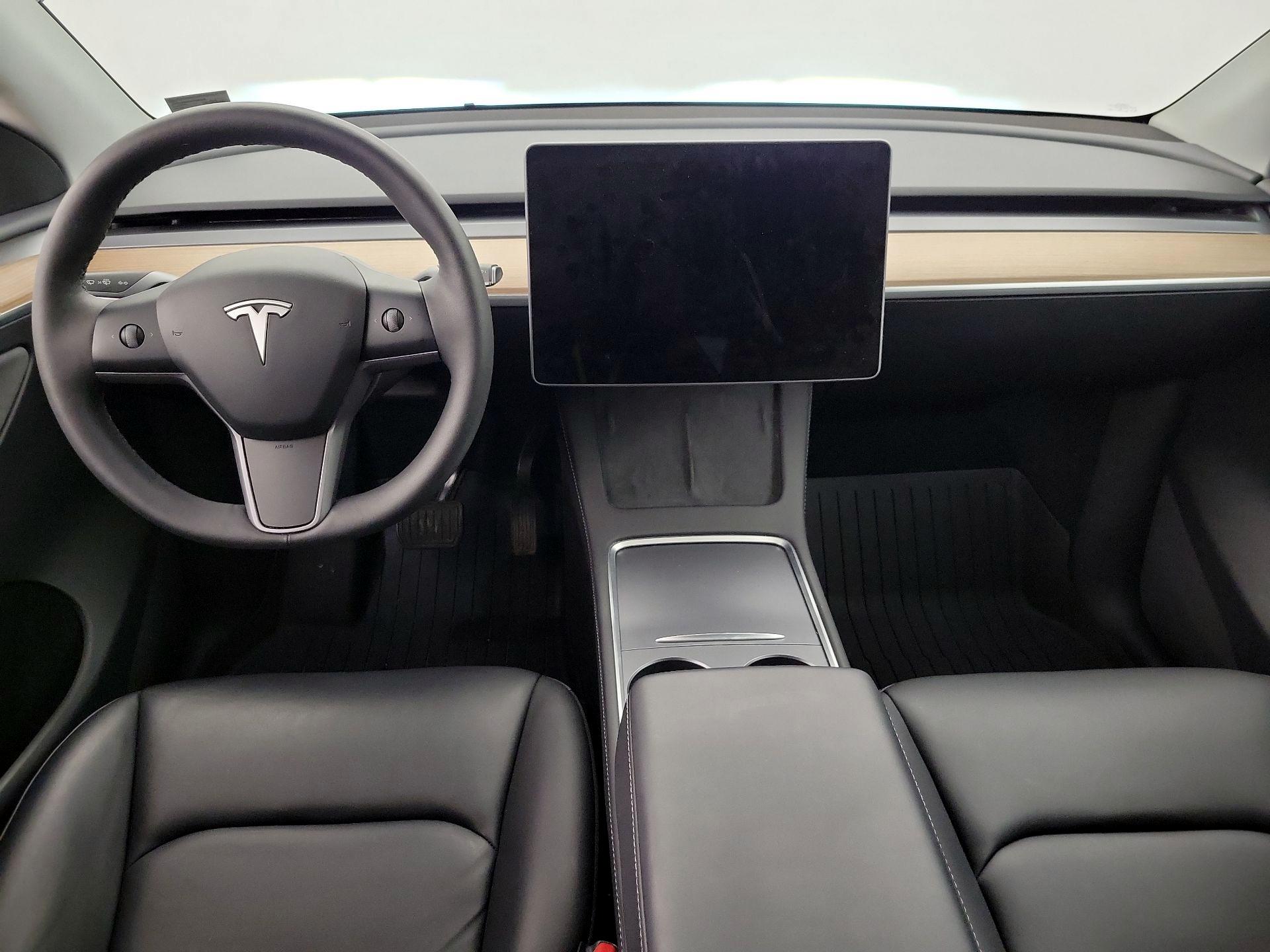 Thumbnail: 2024 Tesla Model Y - 9