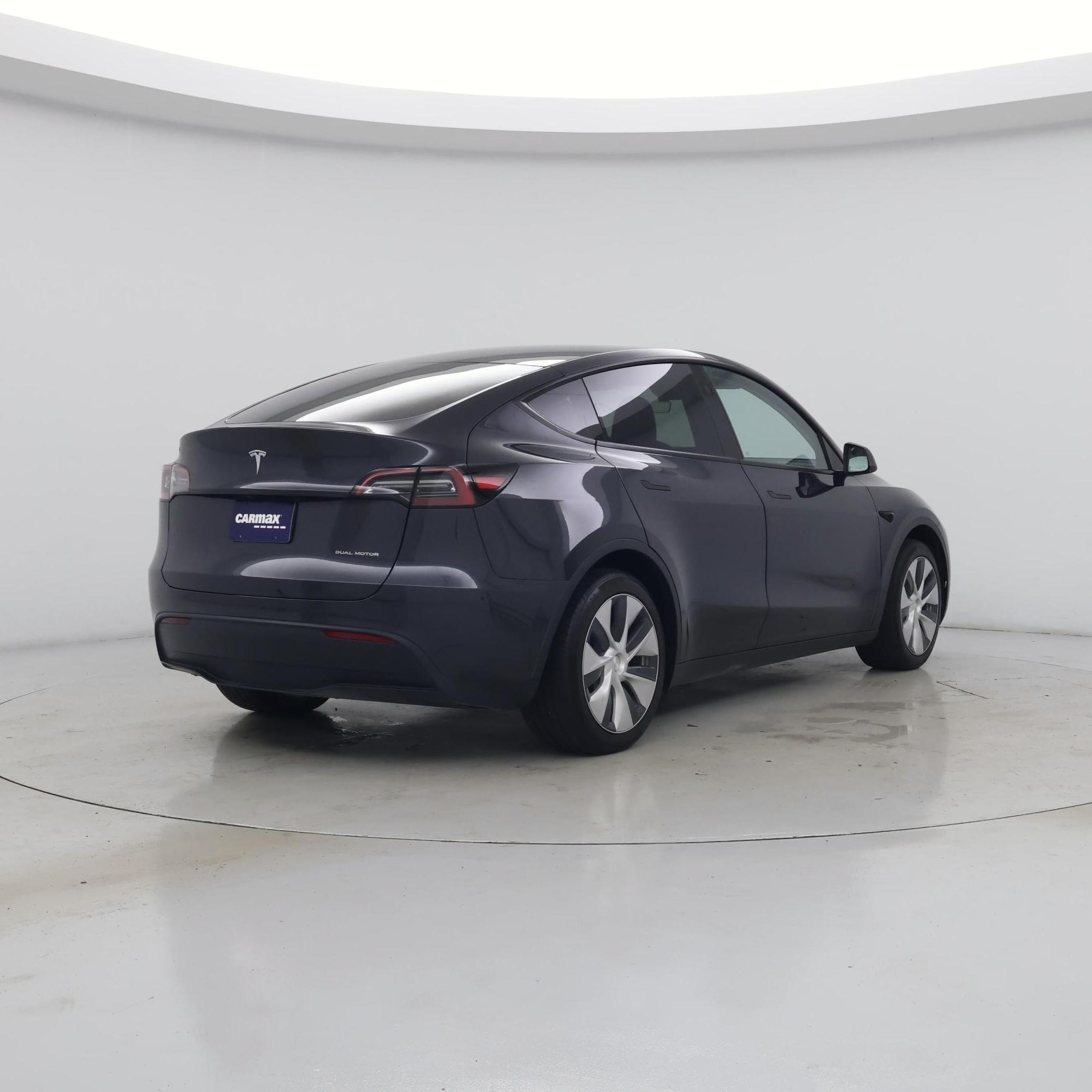 Thumbnail: 2024 Tesla Model Y - 8
