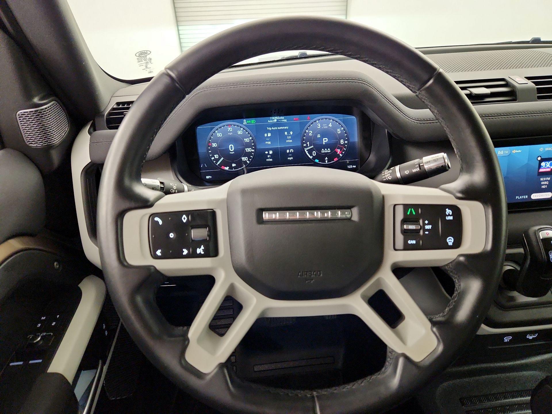 Thumbnail: 2021 Land Rover Defender - 10