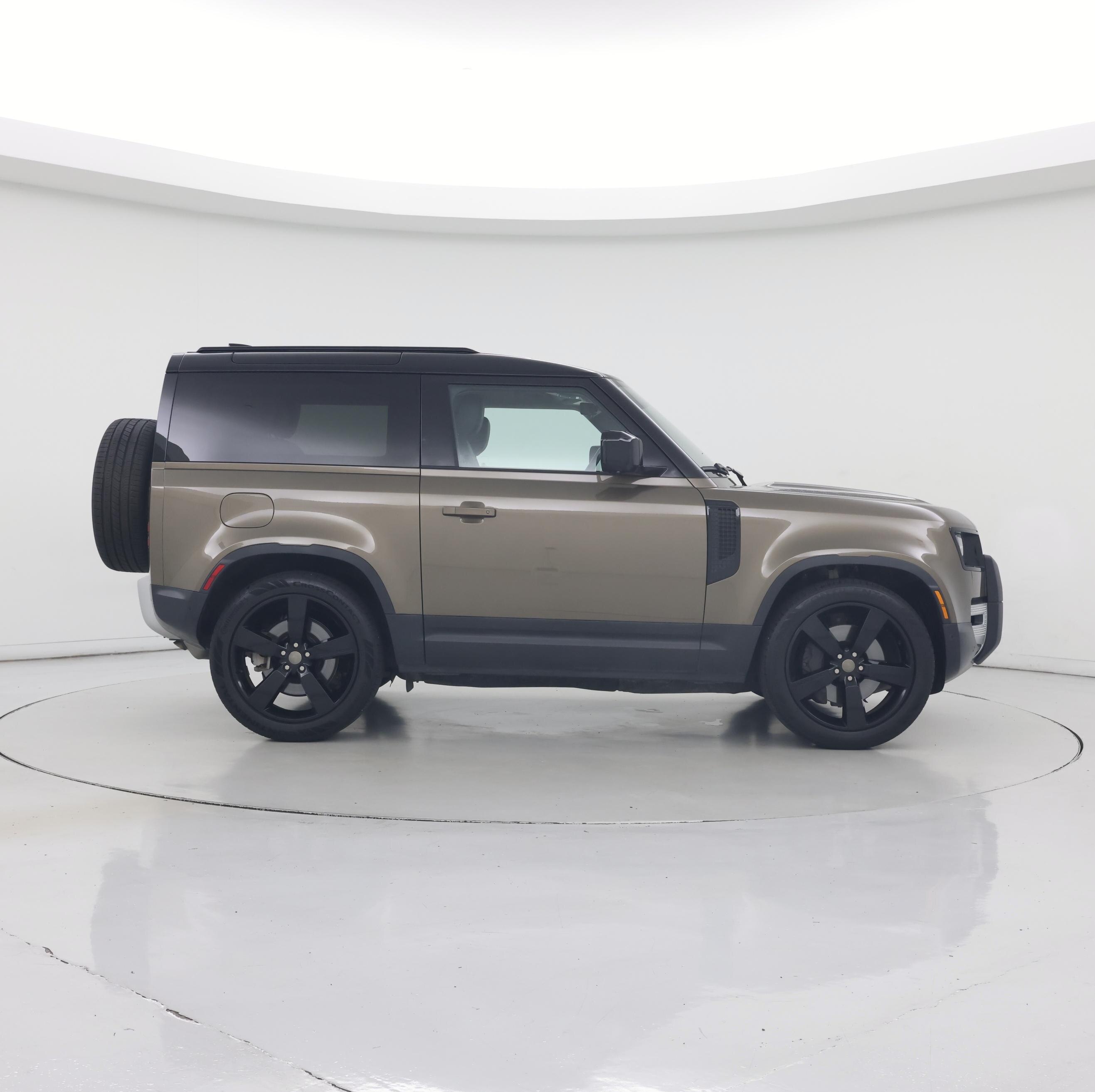Thumbnail: 2021 Land Rover Defender - 7