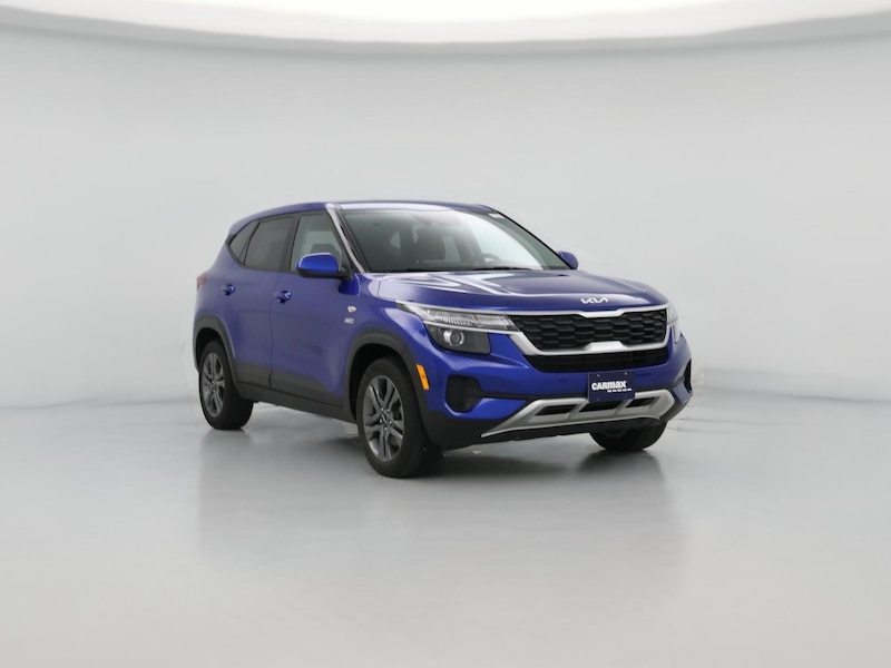 2023 Kia Seltos LX -
                  Overland Park, KS