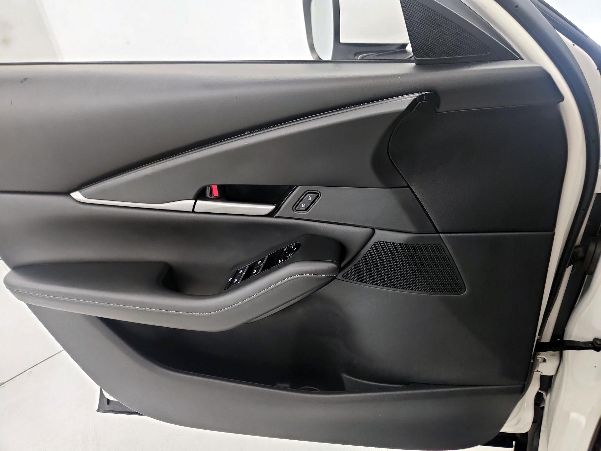 Thumbnail: 2023 Mazda CX-30 - 12