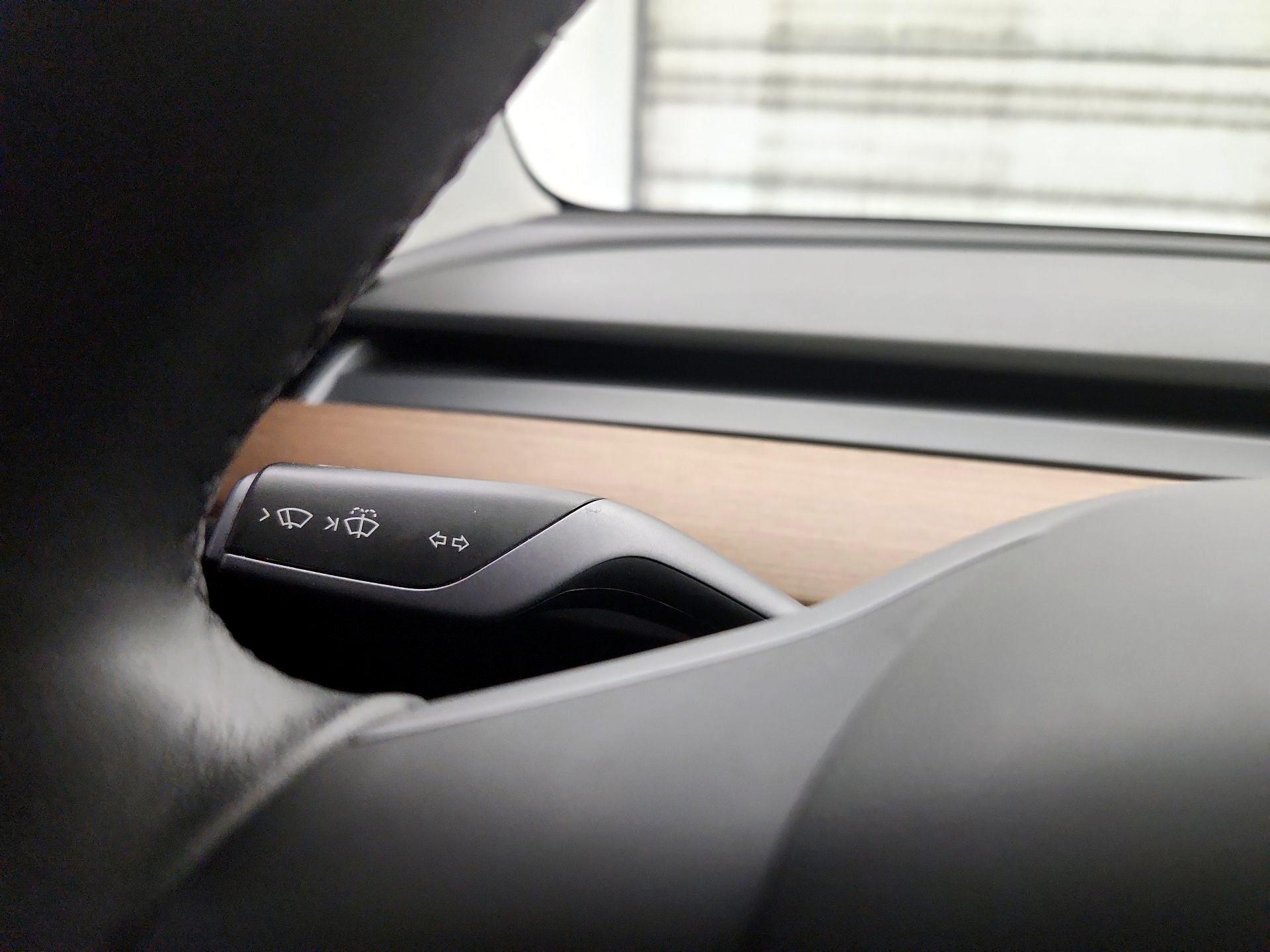 Thumbnail: 2020 Tesla Model 3 - 13