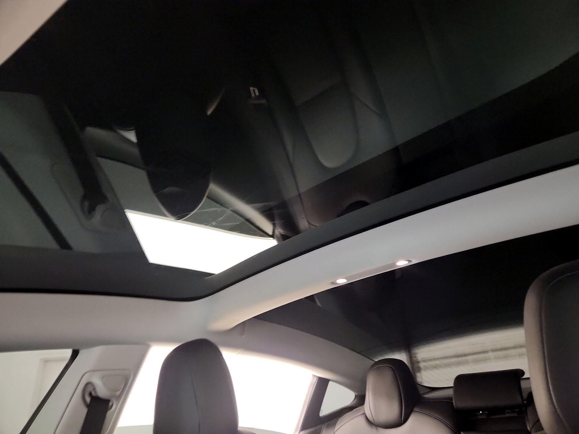 Thumbnail: 2020 Tesla Model 3 - 19