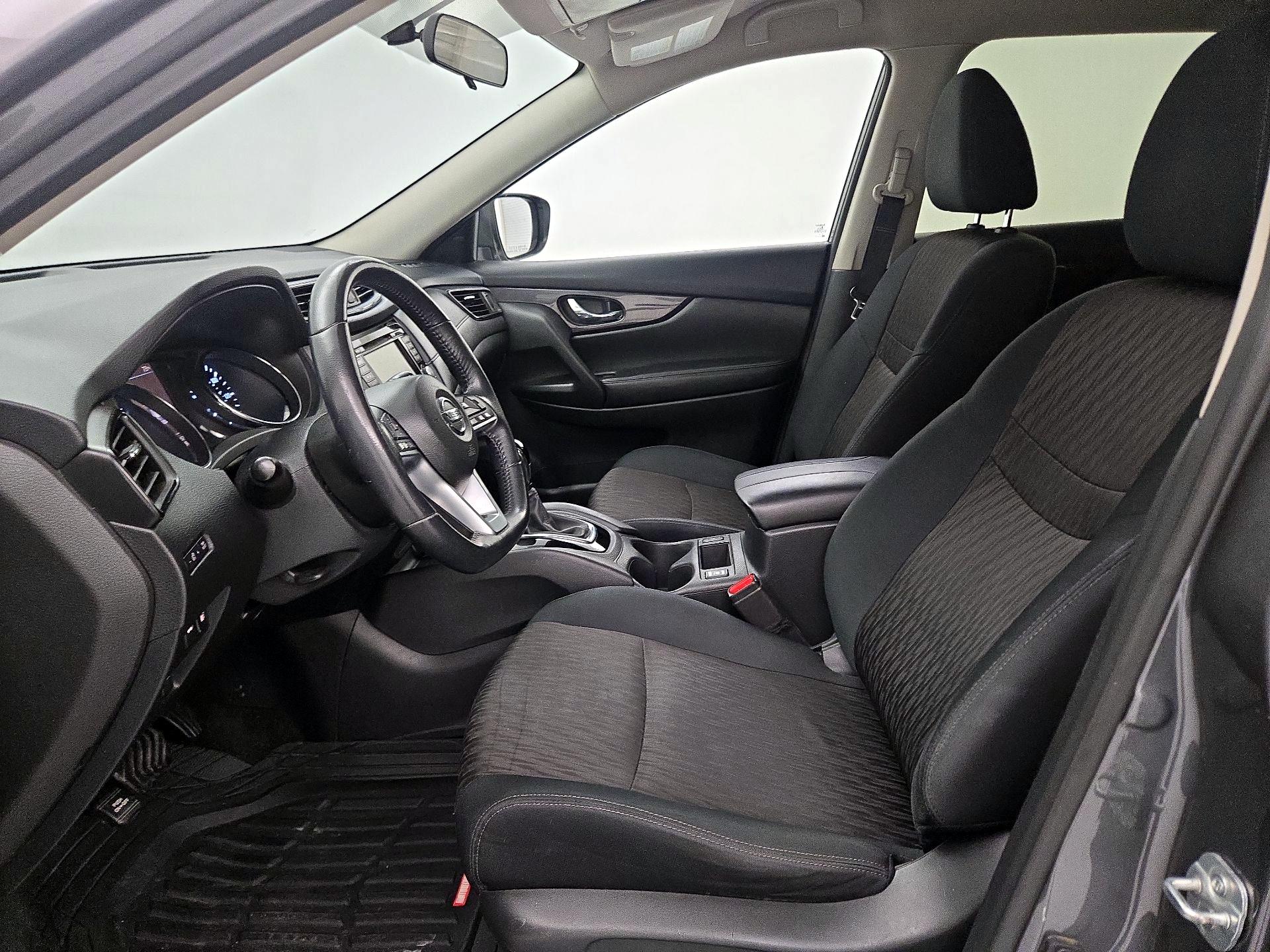 Thumbnail: 2018 Nissan Rogue - 11