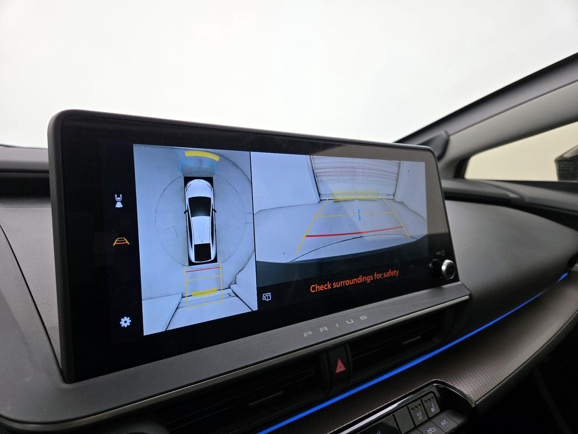 Thumbnail: 2024 Toyota Prius - 14