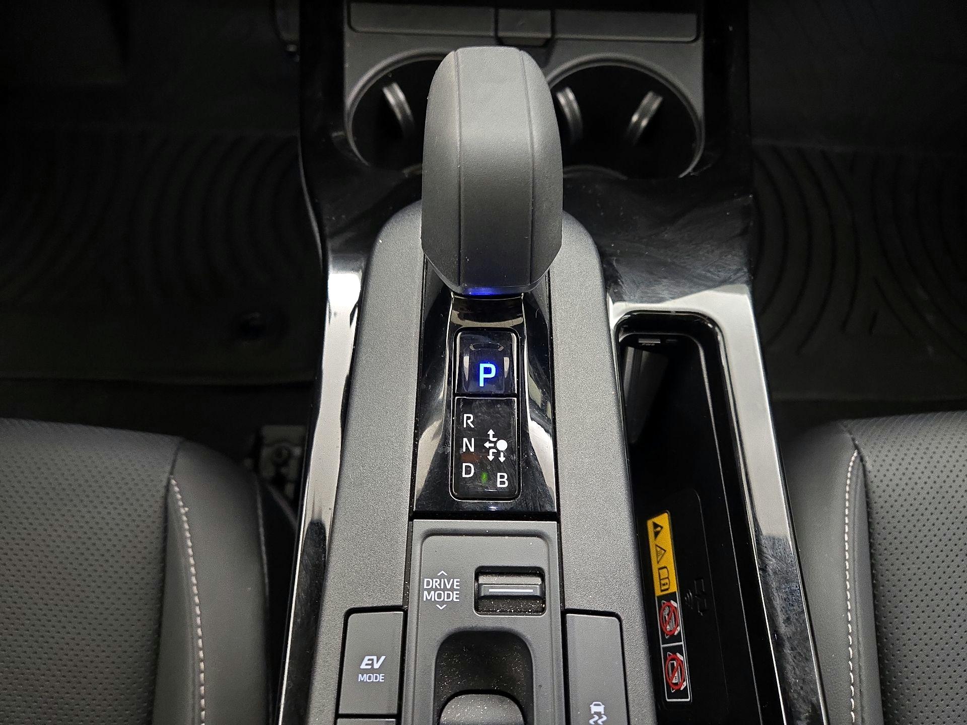 Thumbnail: 2024 Toyota Prius - 17