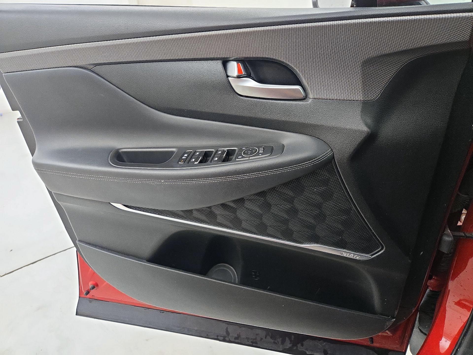 Thumbnail: 2019 Hyundai Santa Fe - 12