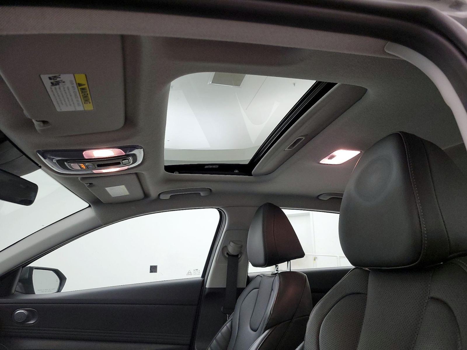 Sunroof(s) & Overhead Airbags
