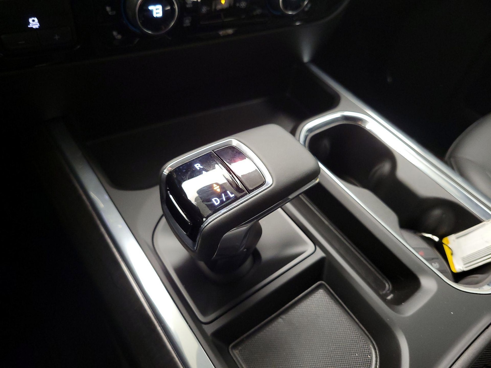 2025 Chevrolet Silverado 1500 LTZ - Photo 18