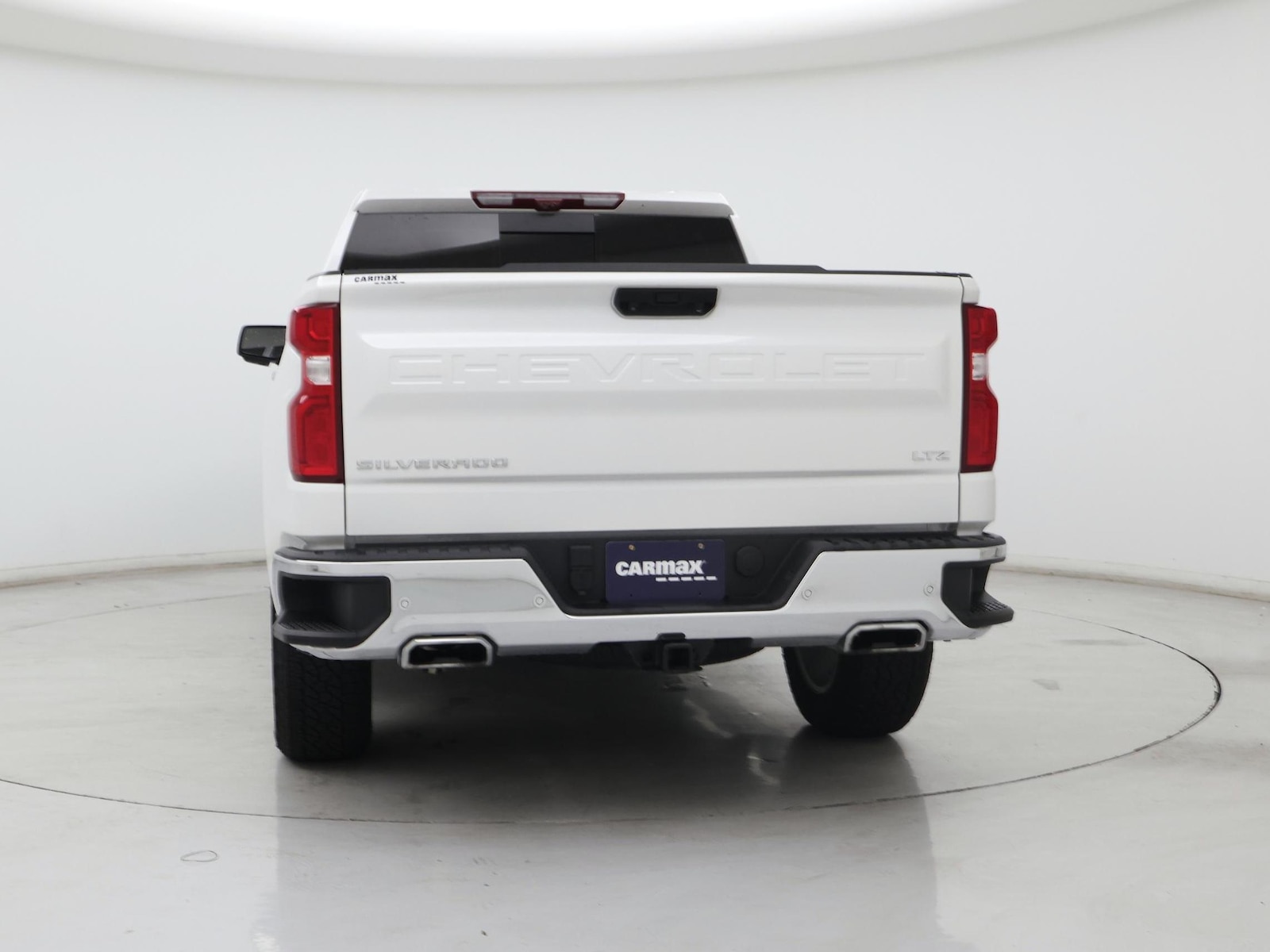 2025 Chevrolet Silverado 1500 LTZ - Photo 7