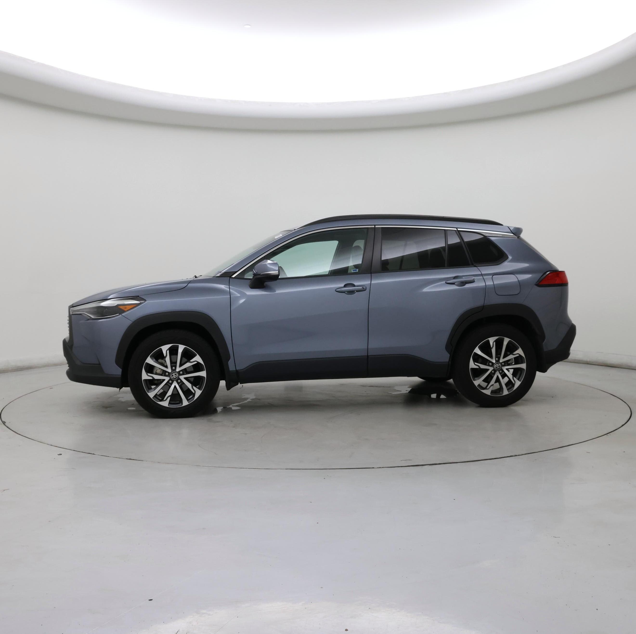 Thumbnail: 2023 Toyota Corolla Cross - 3