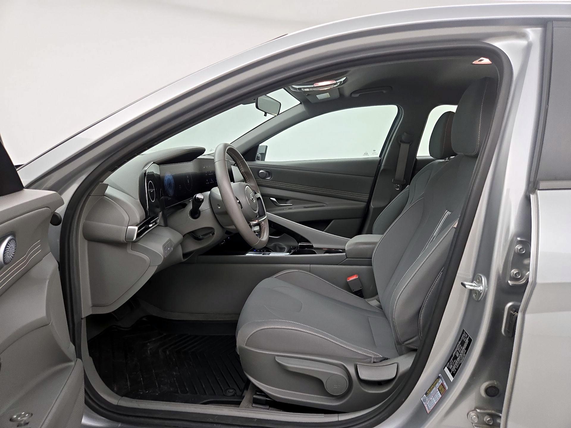 Thumbnail: 2023 Hyundai Elantra - 11
