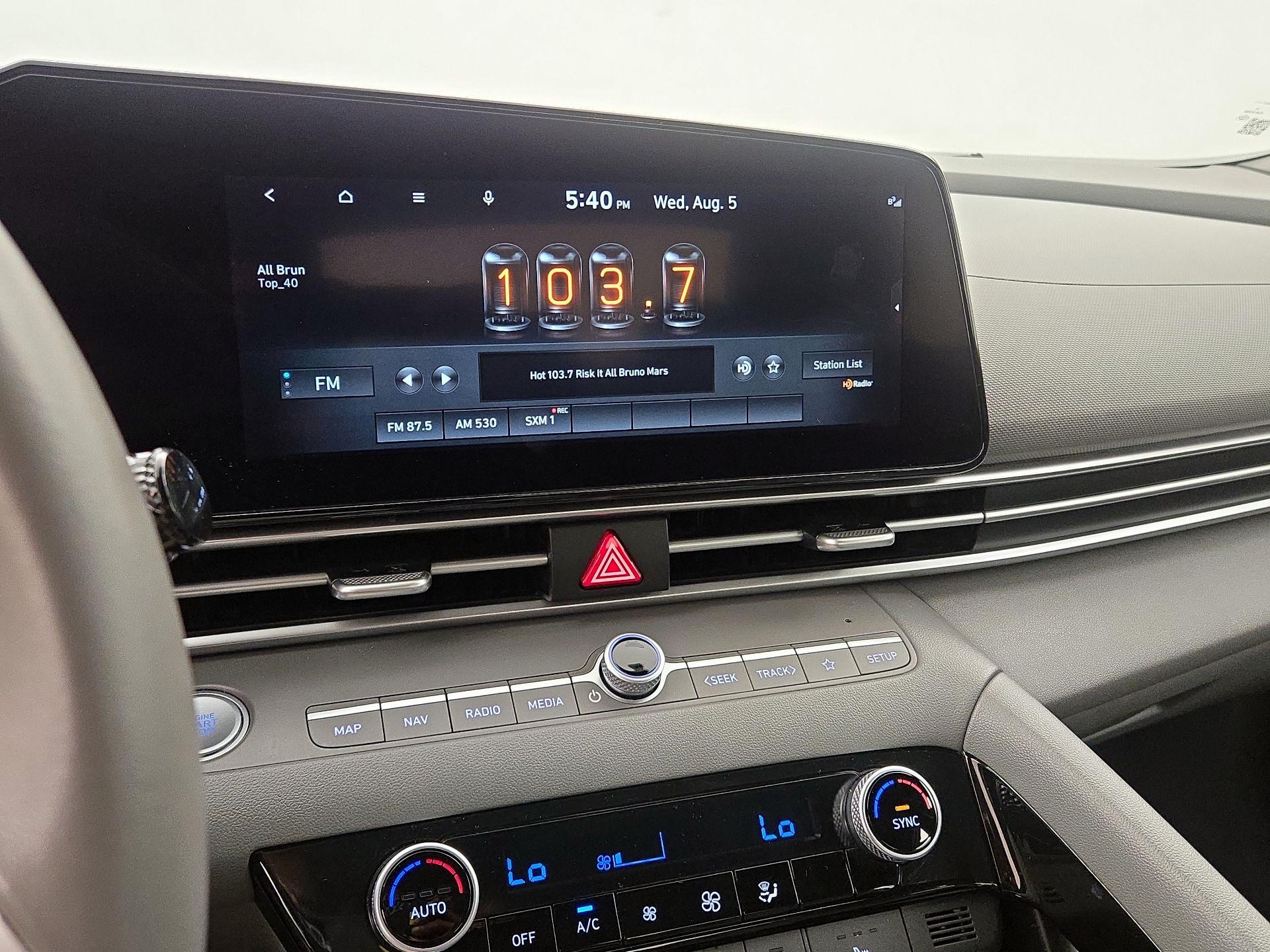 Thumbnail: 2023 Hyundai Elantra - 16