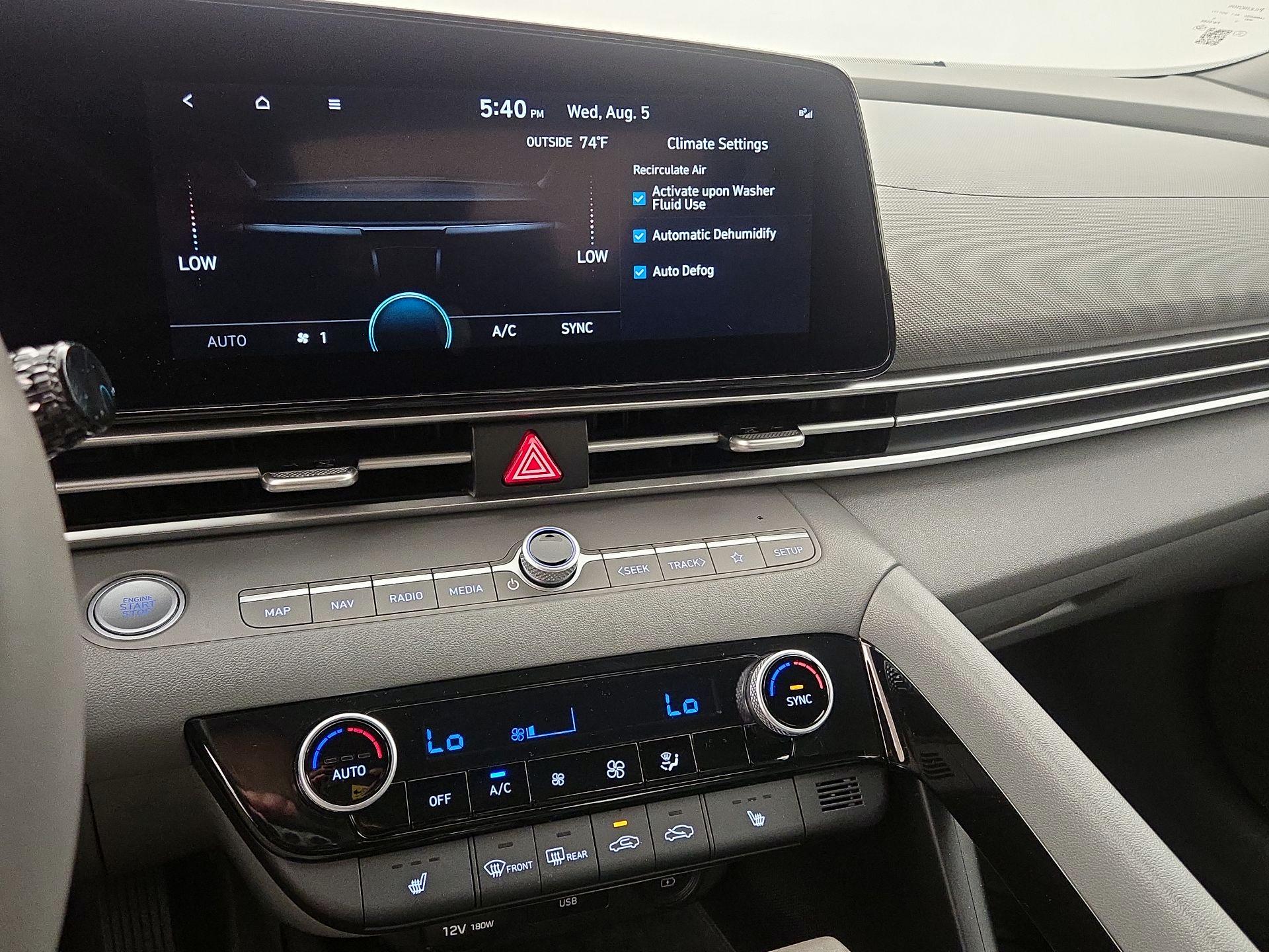 Thumbnail: 2023 Hyundai Elantra - 17