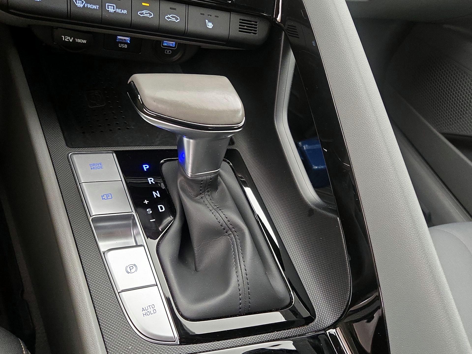 Thumbnail: 2023 Hyundai Elantra - 18