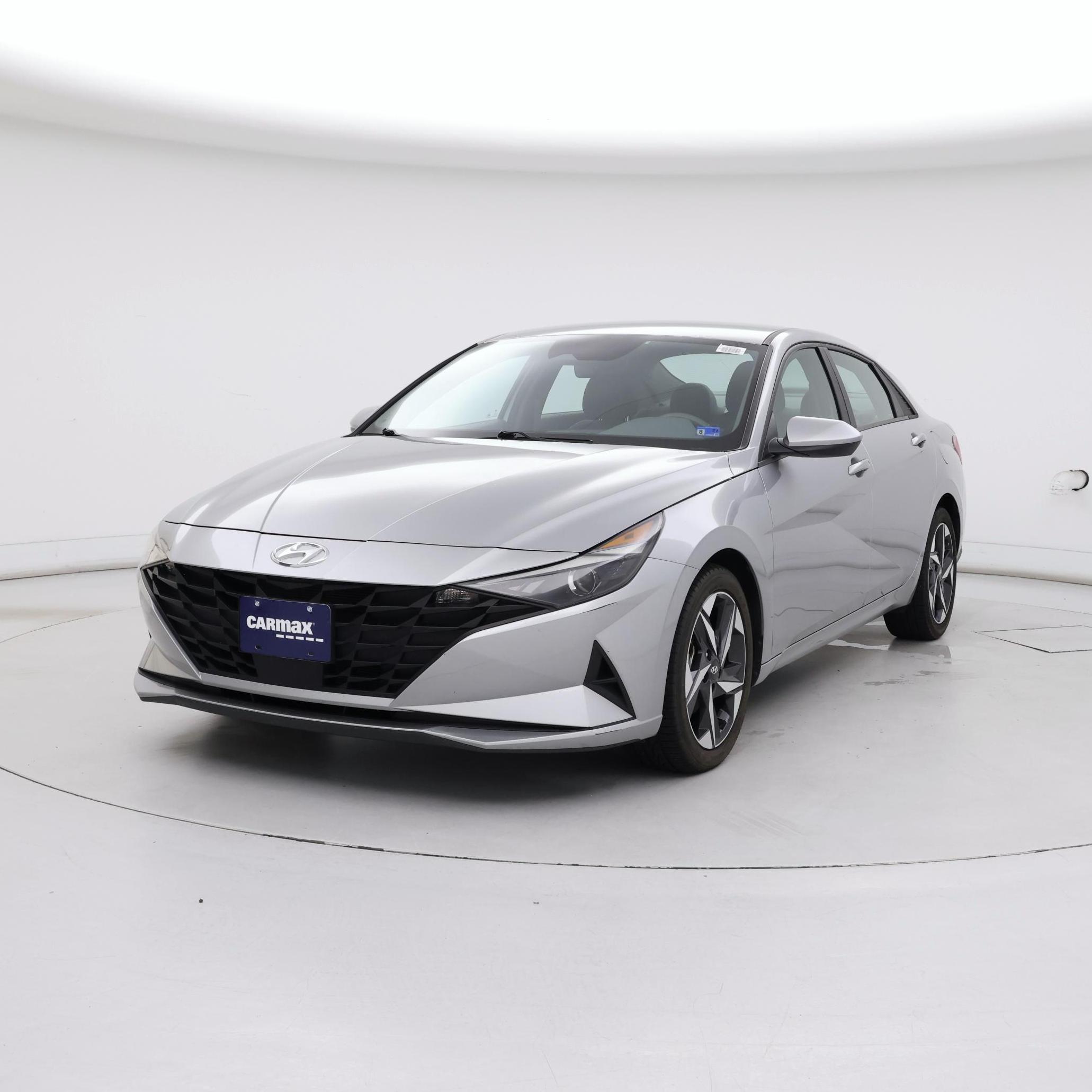 Thumbnail: 2023 Hyundai Elantra - 4