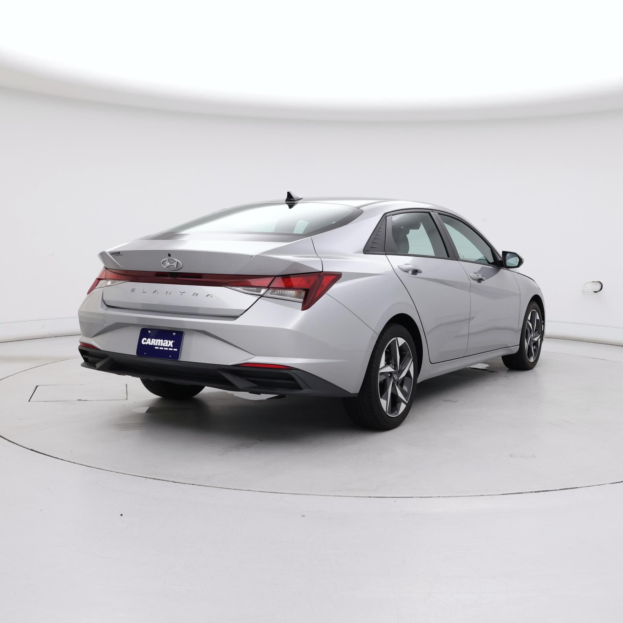 Thumbnail: 2023 Hyundai Elantra - 8