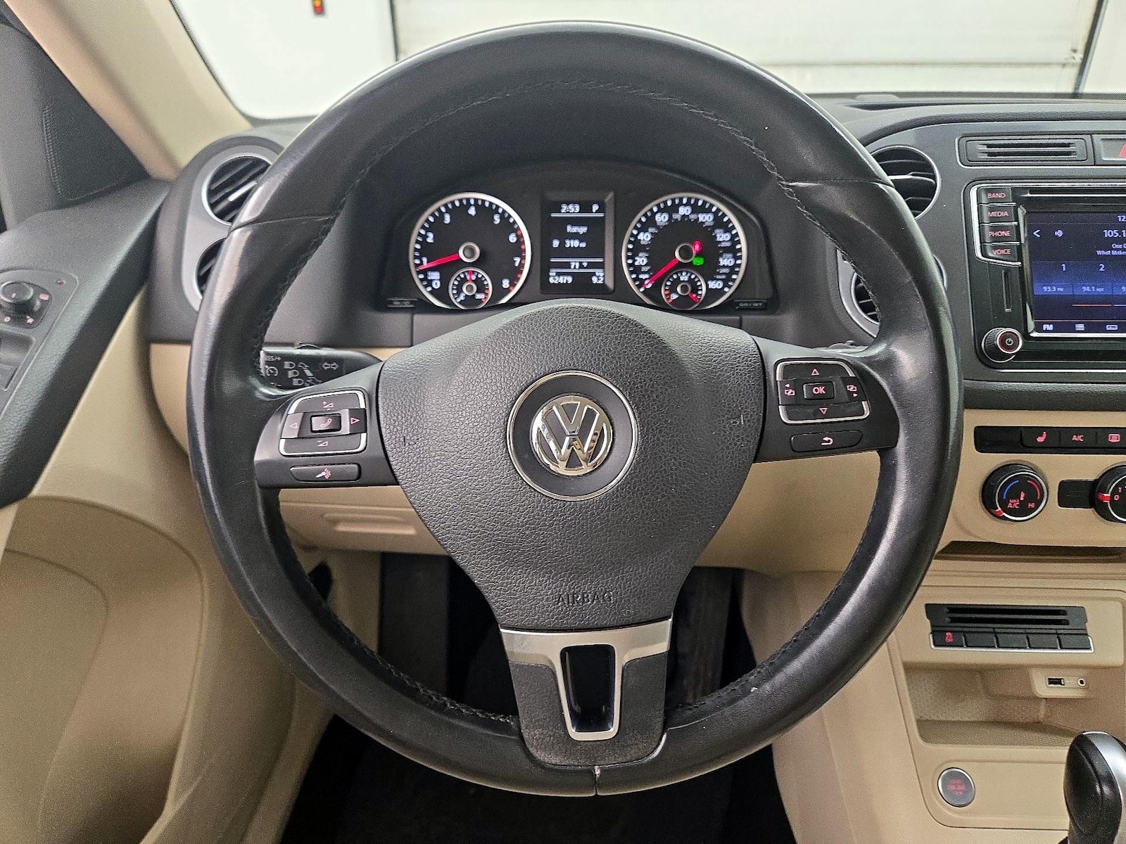 2017 Volkswagen Tiguan S - Photo 11