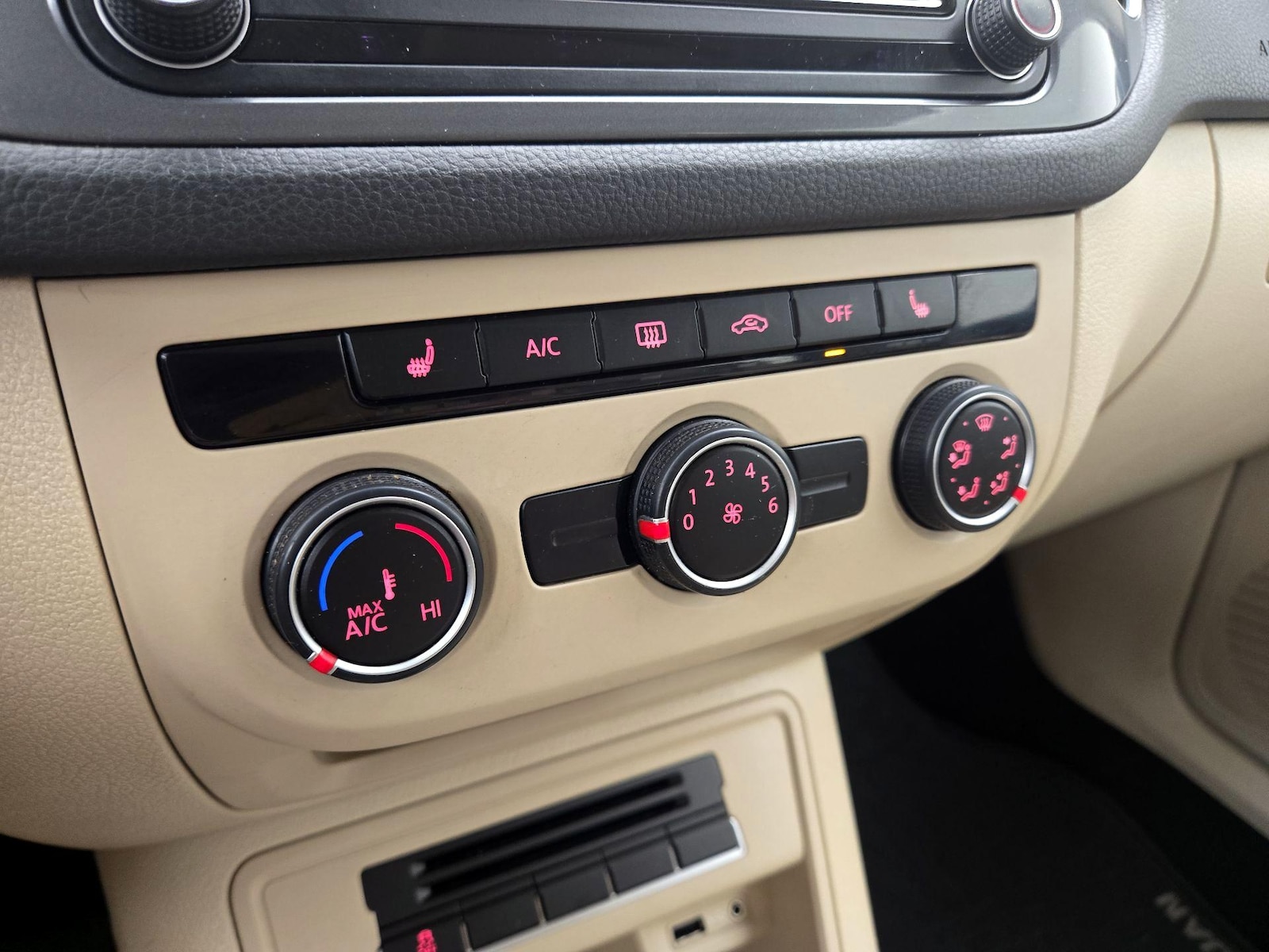 2017 Volkswagen Tiguan S - Photo 17