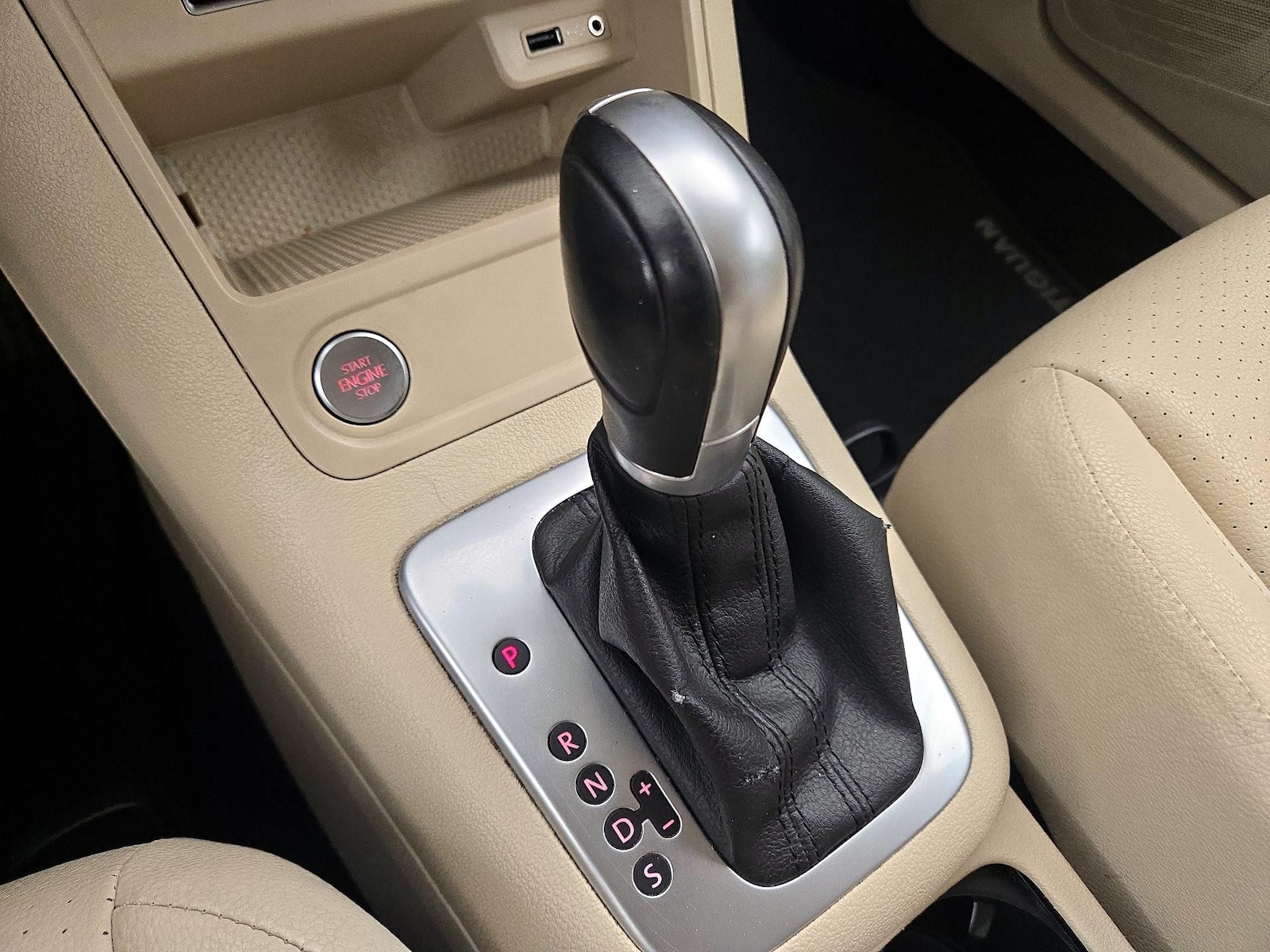 2017 Volkswagen Tiguan S - Photo 18