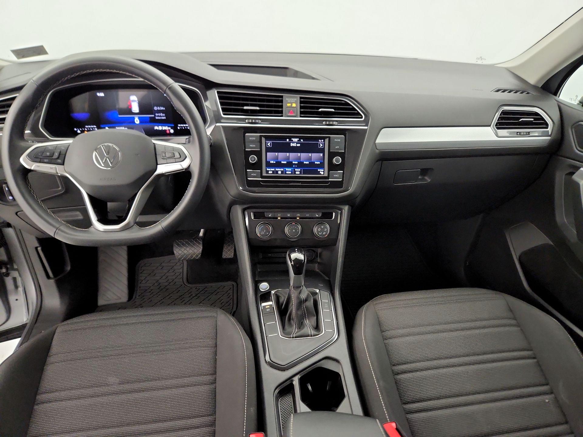 Thumbnail: 2024 Volkswagen Tiguan - 9