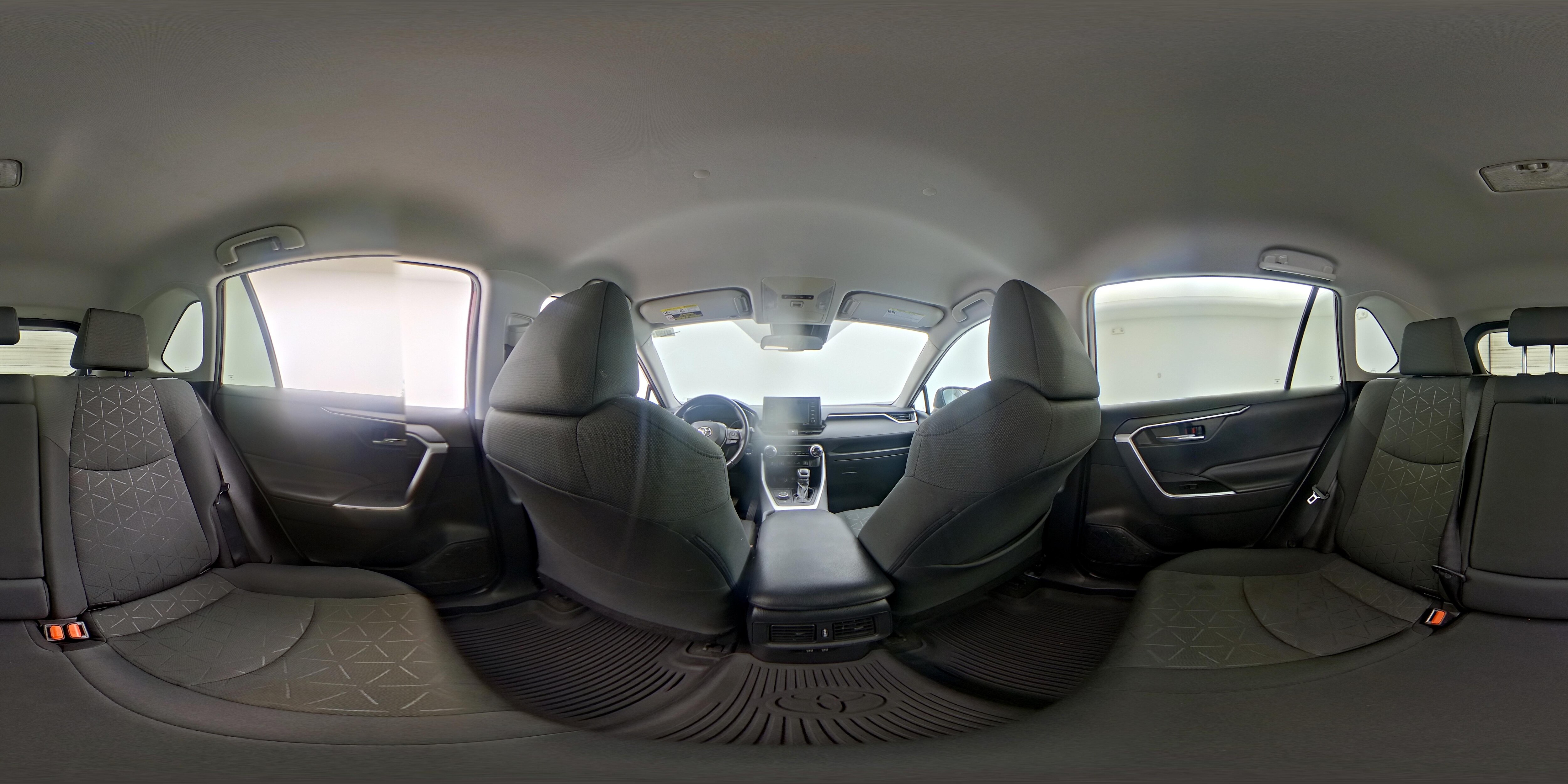 2021 Toyota RAV4 XLE - Photo 24