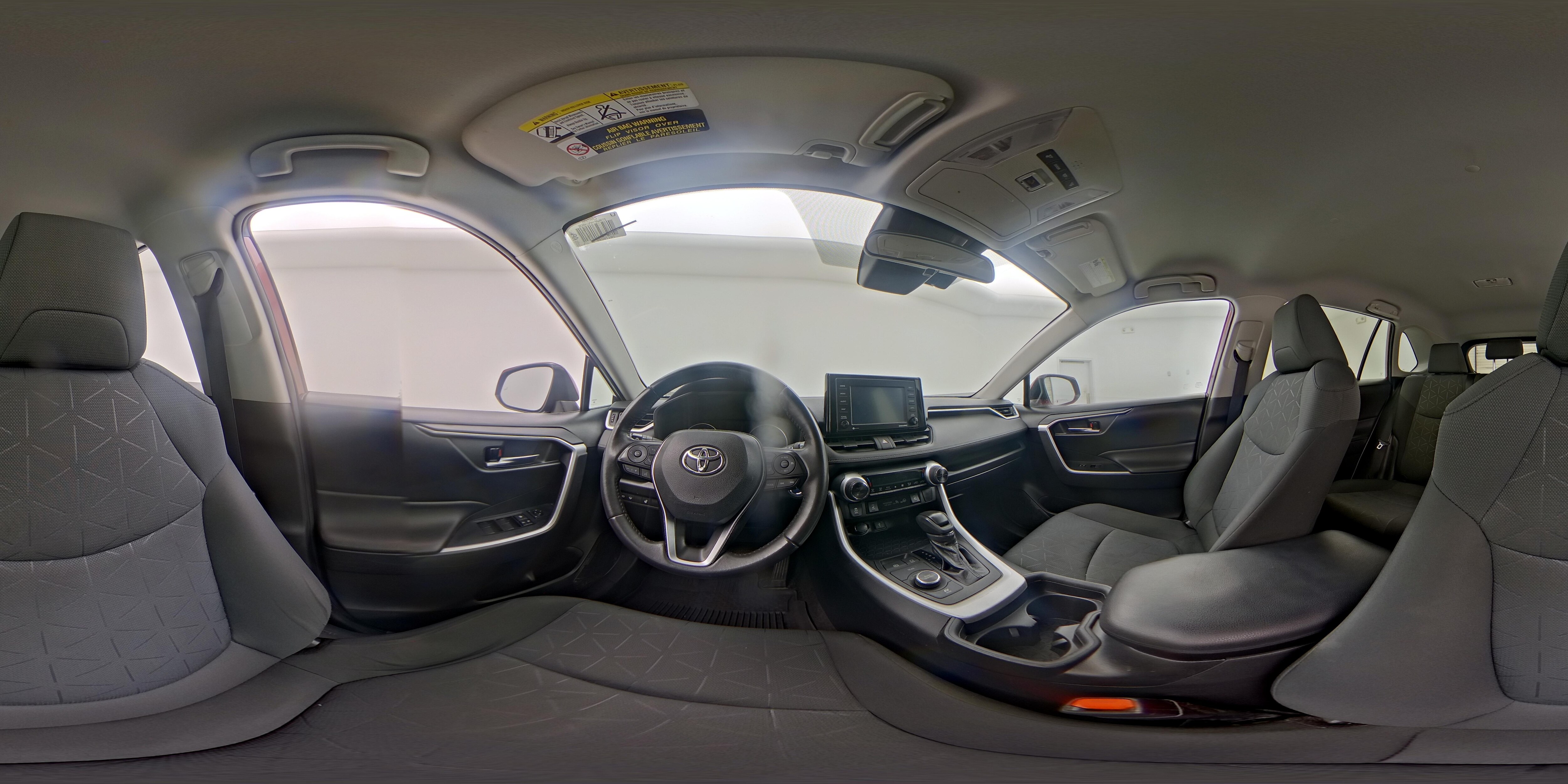 2021 Toyota RAV4 XLE - Photo 25
