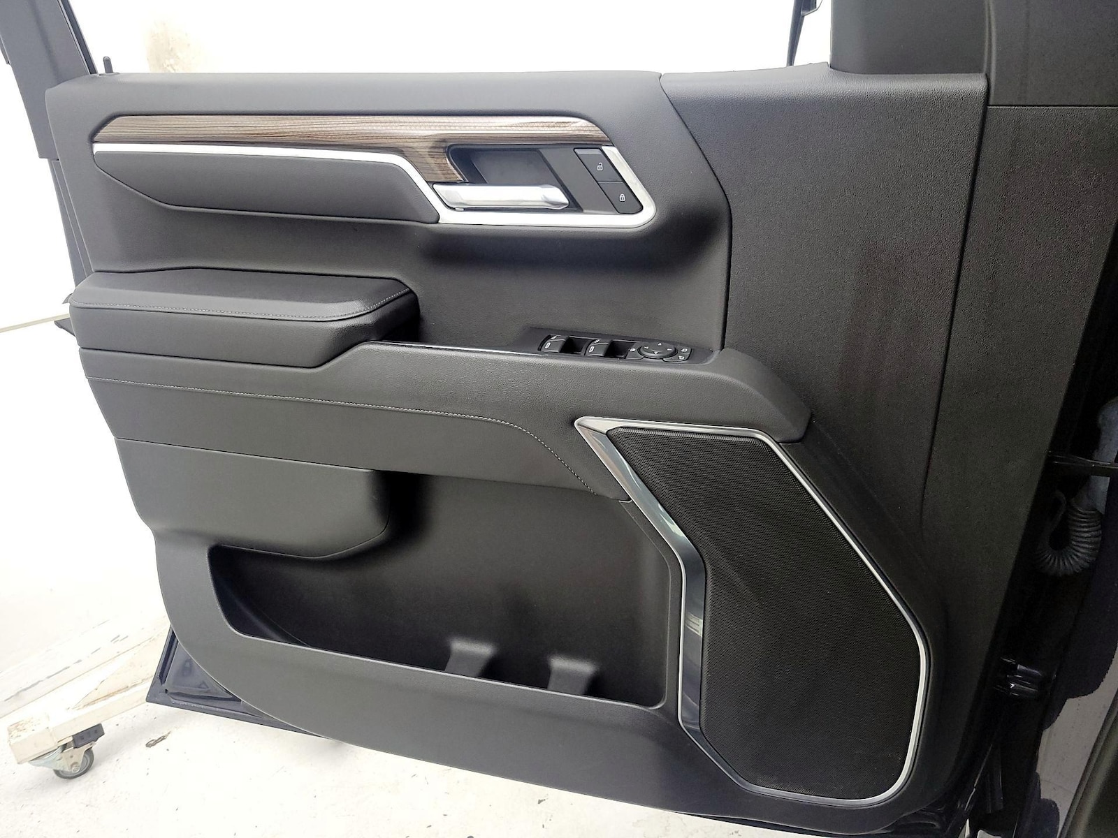 2022 Chevrolet Silverado 1500 LT - Photo 13