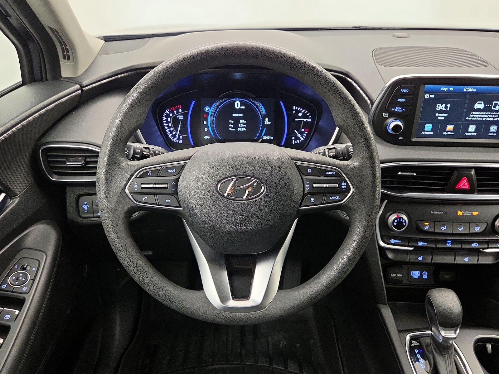2020 Hyundai Santa Fe SEL - Photo 11