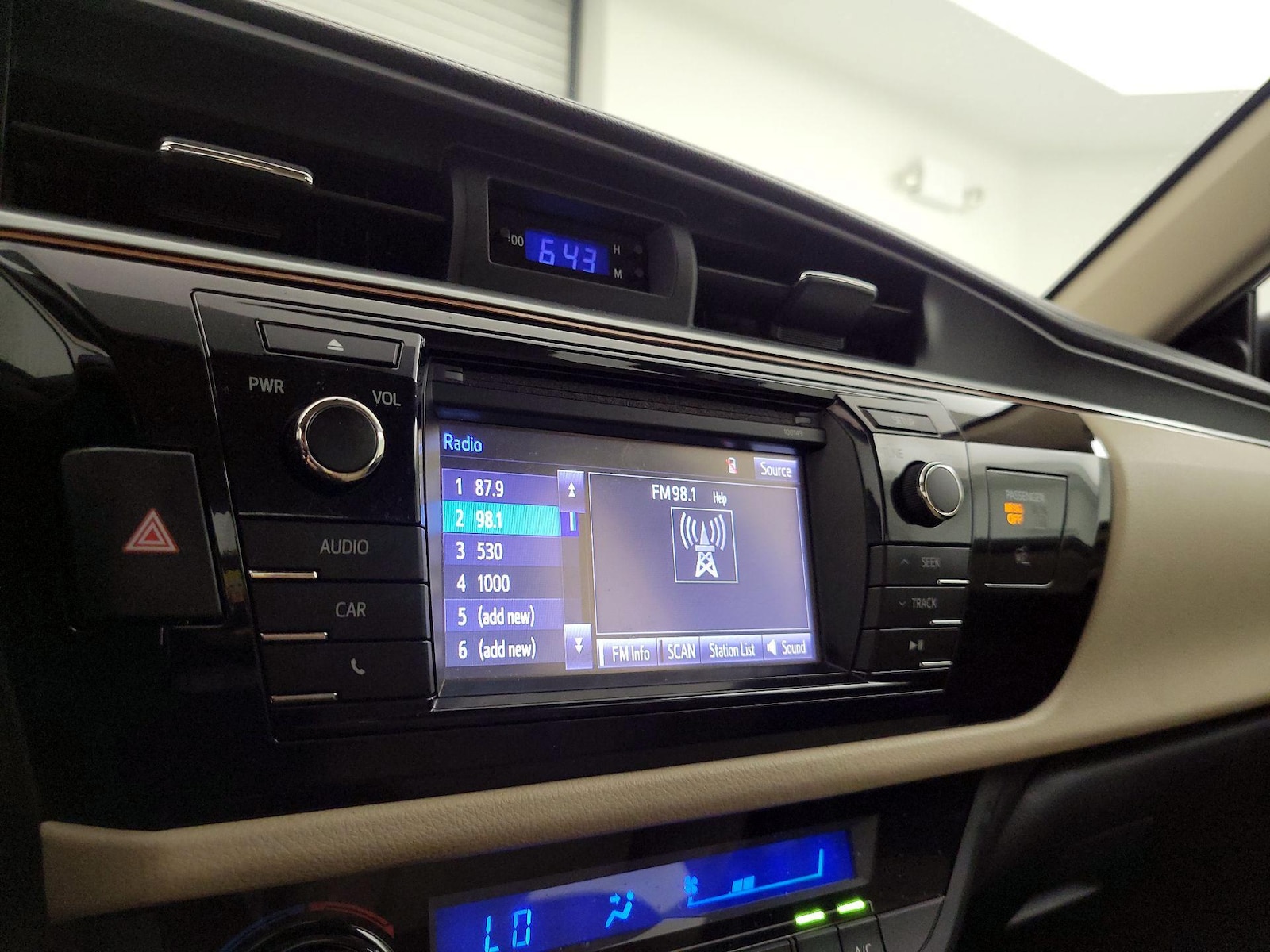 2014 Toyota Corolla LE Eco Plus - Photo 16