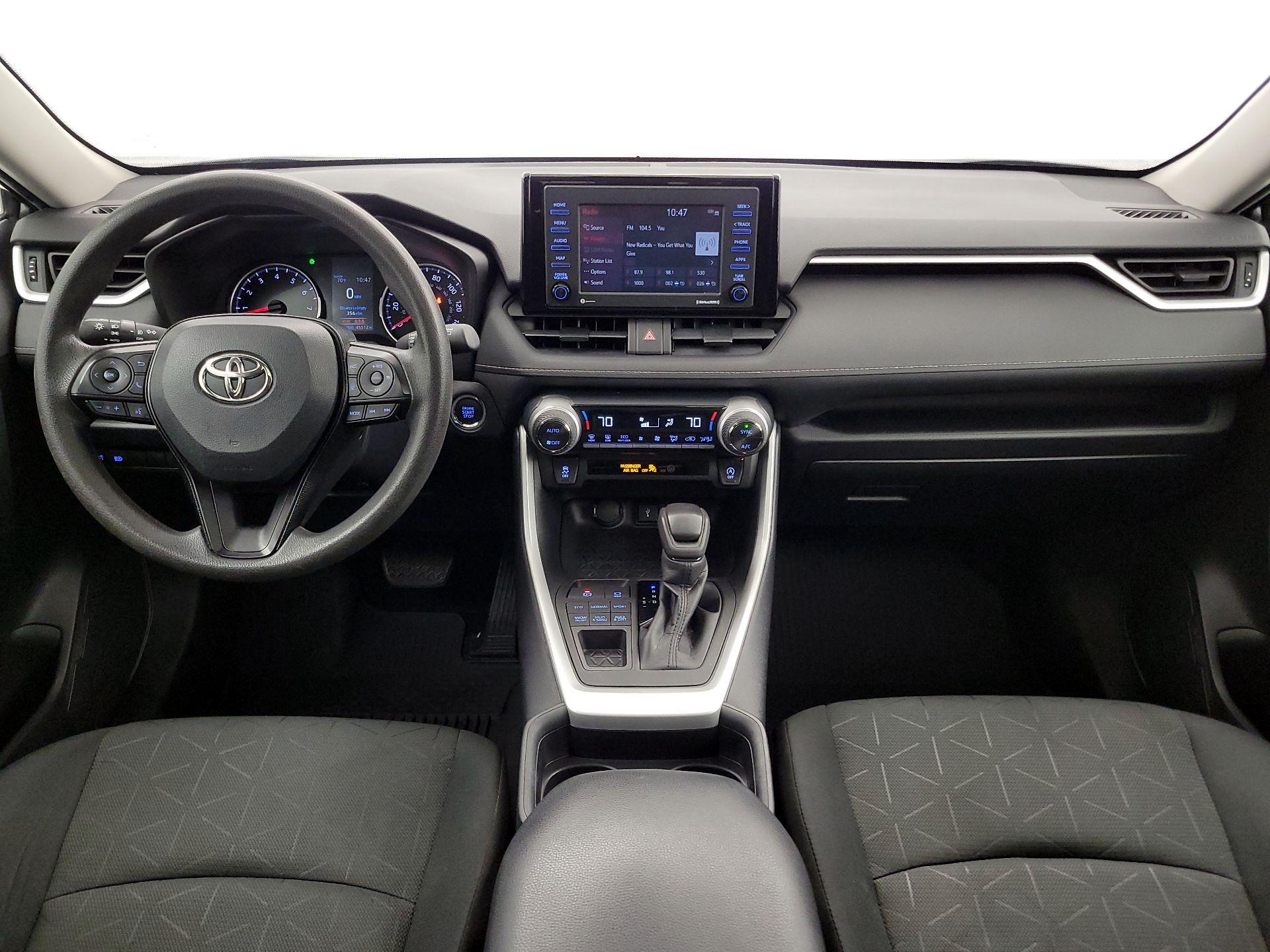 Thumbnail: 2021 Toyota RAV4 - 9