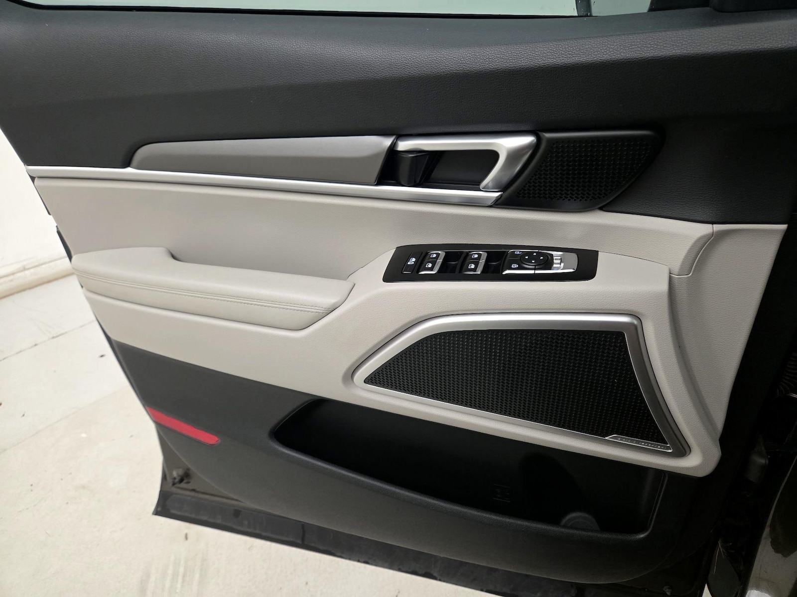 2022 Kia Telluride S - Photo 13