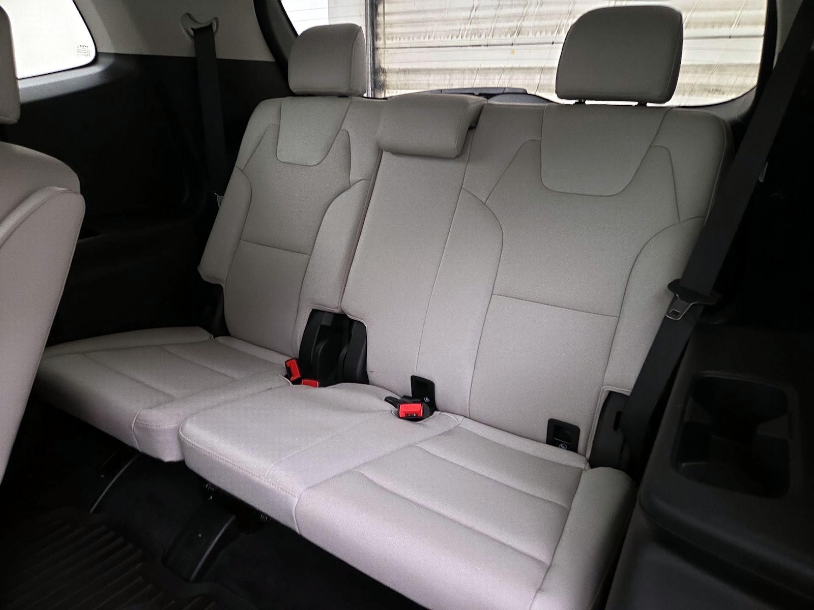 2022 Kia Telluride S - Photo 23