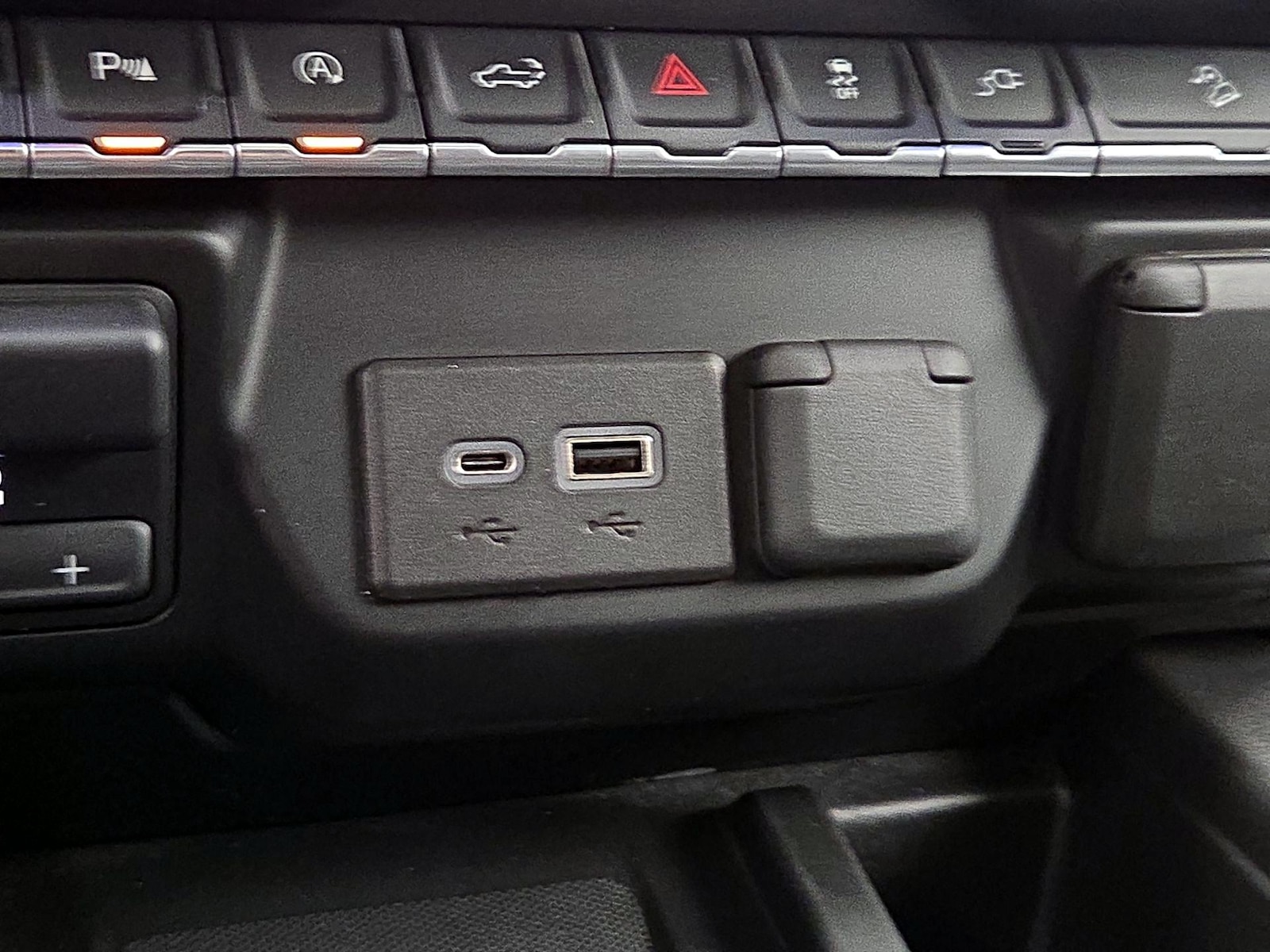 2021 Chevrolet Silverado 1500 LTZ - Photo 20
