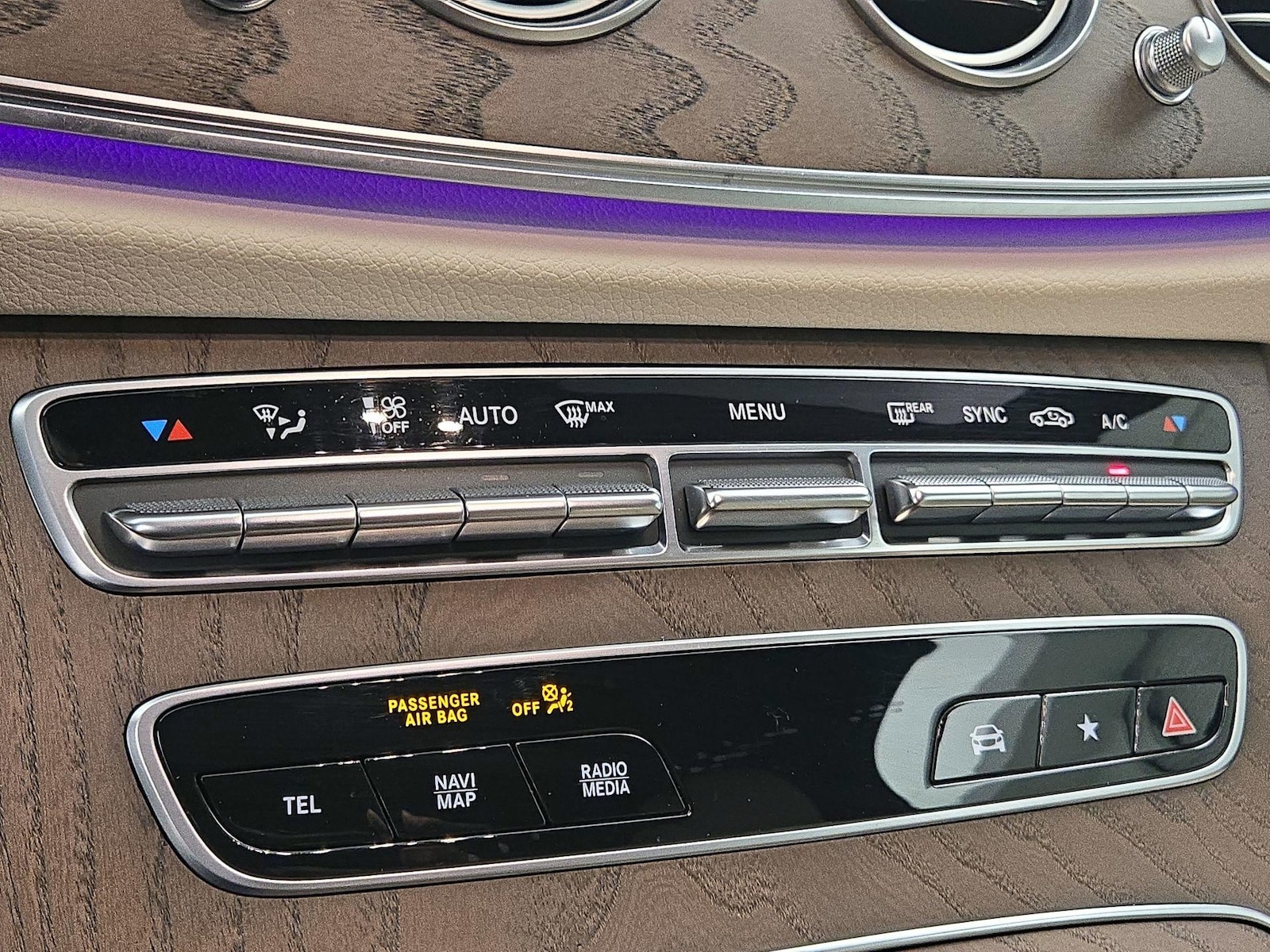 2022 Mercedes-Benz E-Class E350 - Photo 17