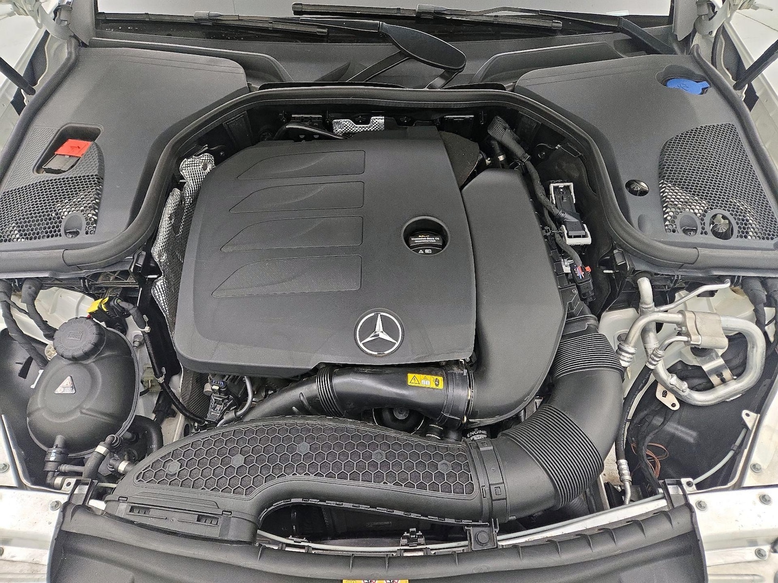 2022 Mercedes-Benz E-Class E350 - Photo 23